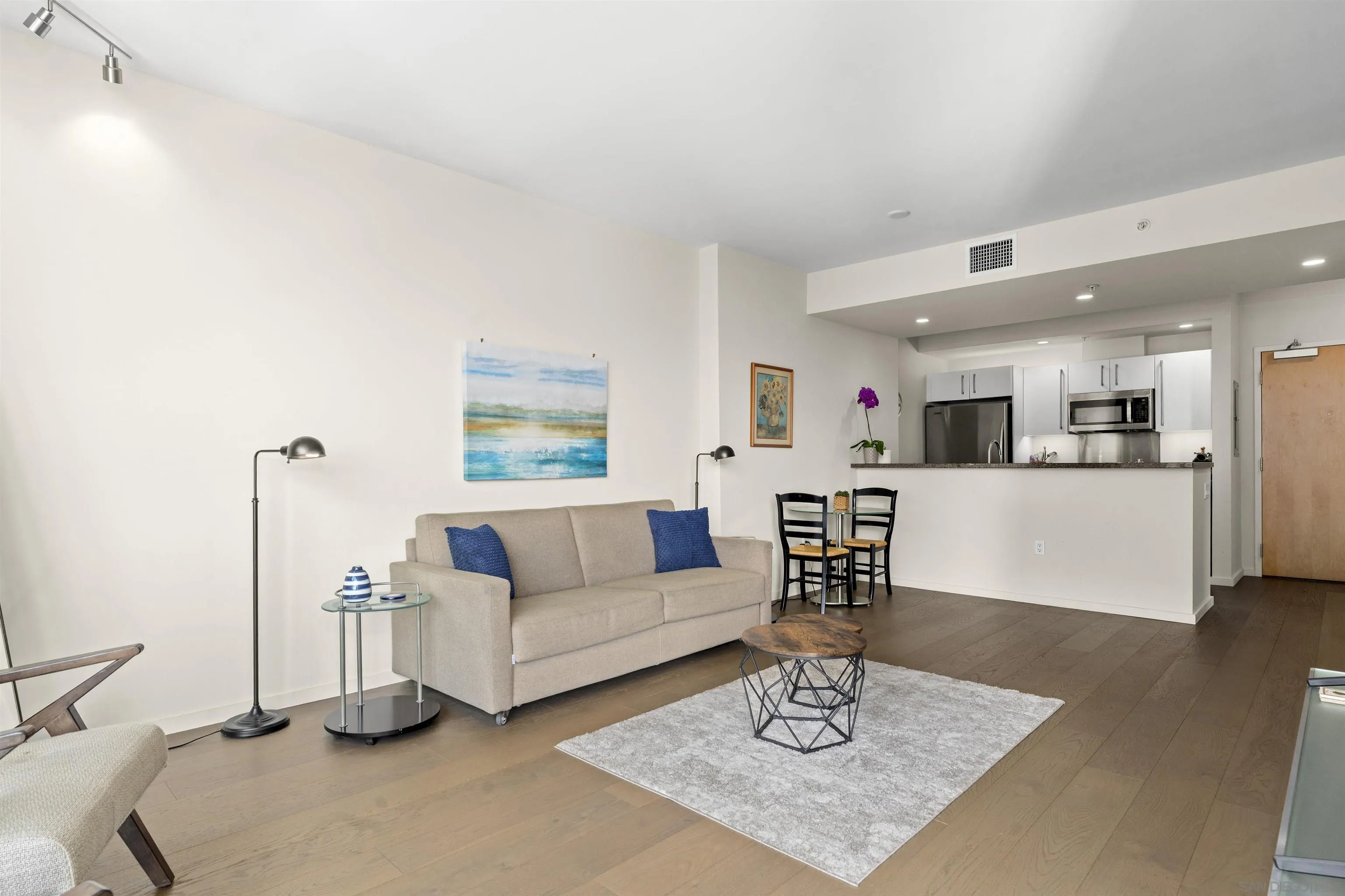 https://cdn.realtyfeed.com/cdn/127/250039468/e0a448c1d58acd0c62a7b5348c3278c0.webp