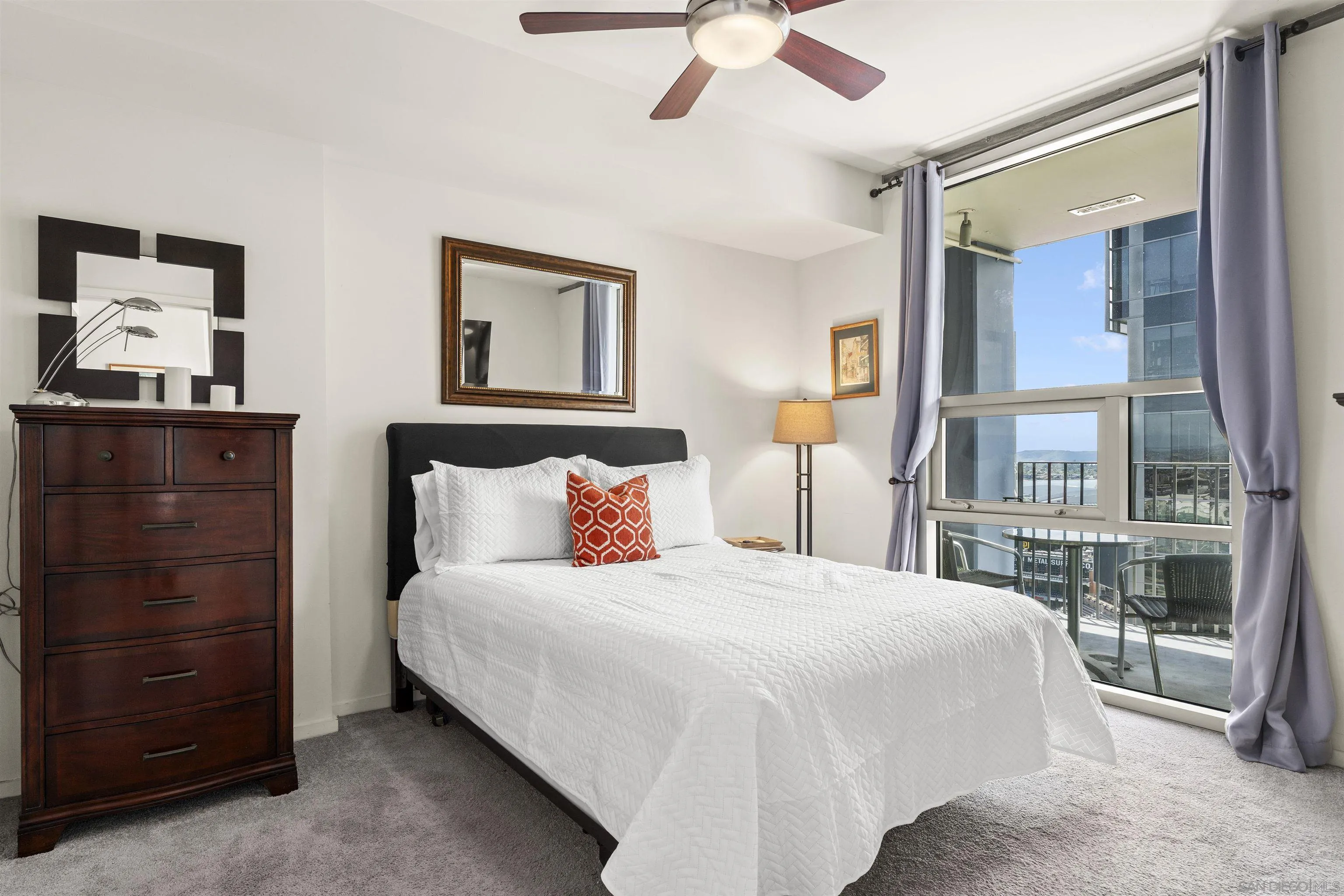 https://cdn.realtyfeed.com/cdn/127/250039468/e4994d5b18bfb98bb00d480a3c801dce.webp