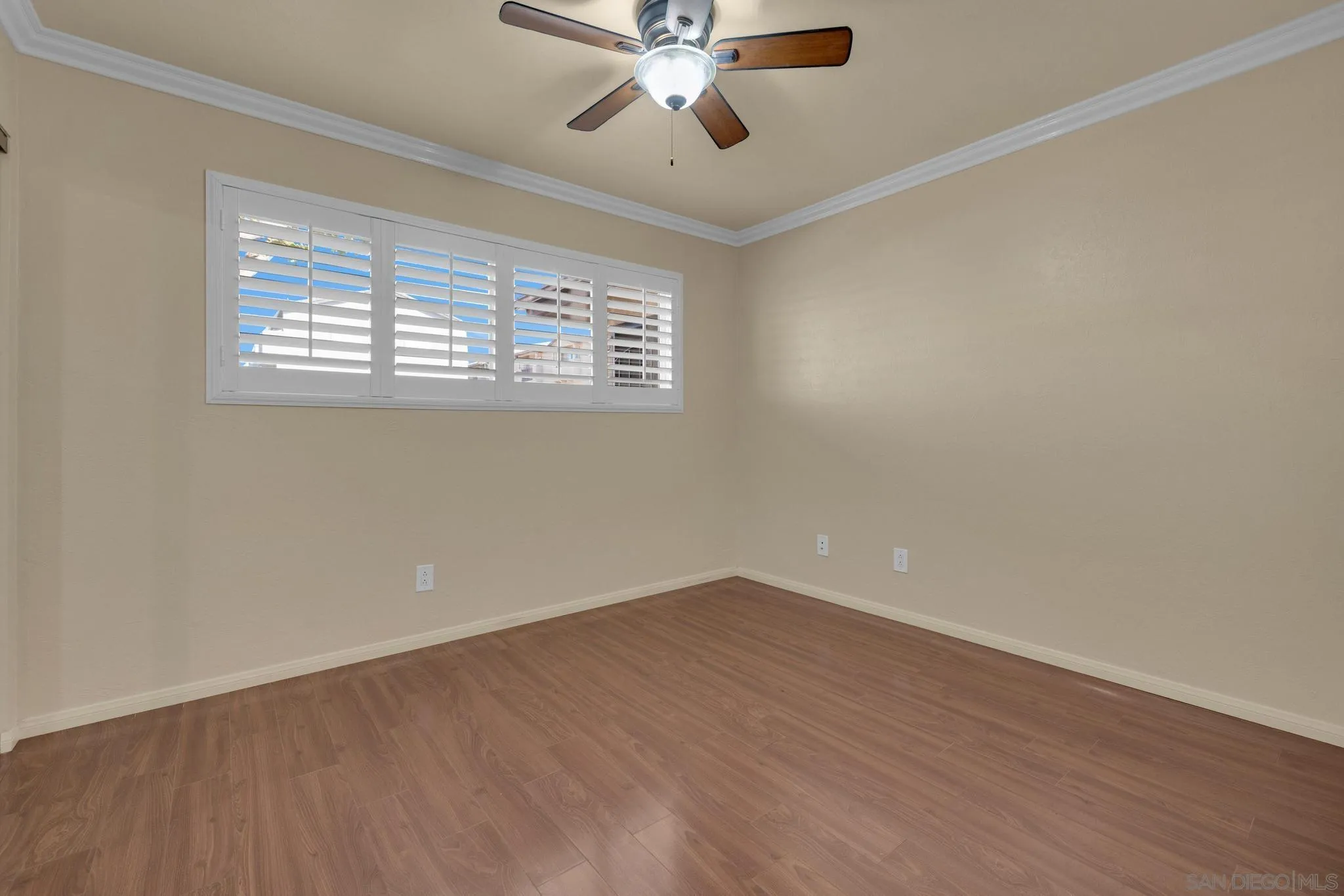https://cdn.realtyfeed.com/cdn/127/250039473/385b06334d3feddedc1f18cd42a452e4.webp