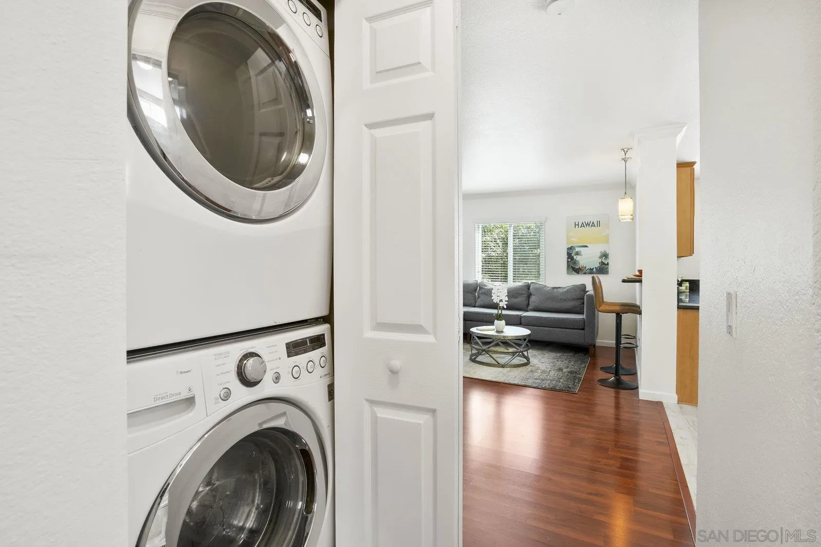 https://cdn.realtyfeed.com/cdn/127/250039480/c77f531f9a40bb982fc14f20db4ee77a.webp