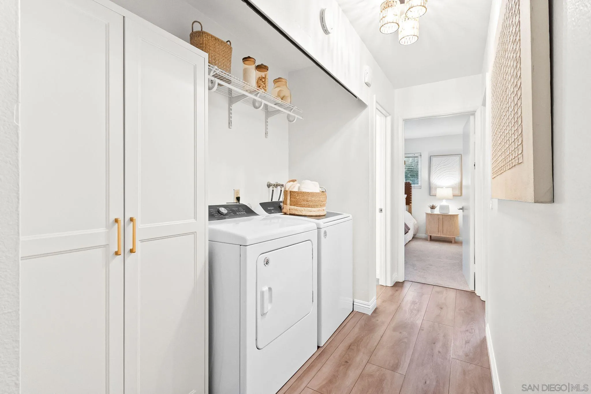 https://cdn.realtyfeed.com/cdn/127/250039482/18455b2d8281fad2fecb60bd68ee3fdc.webp
