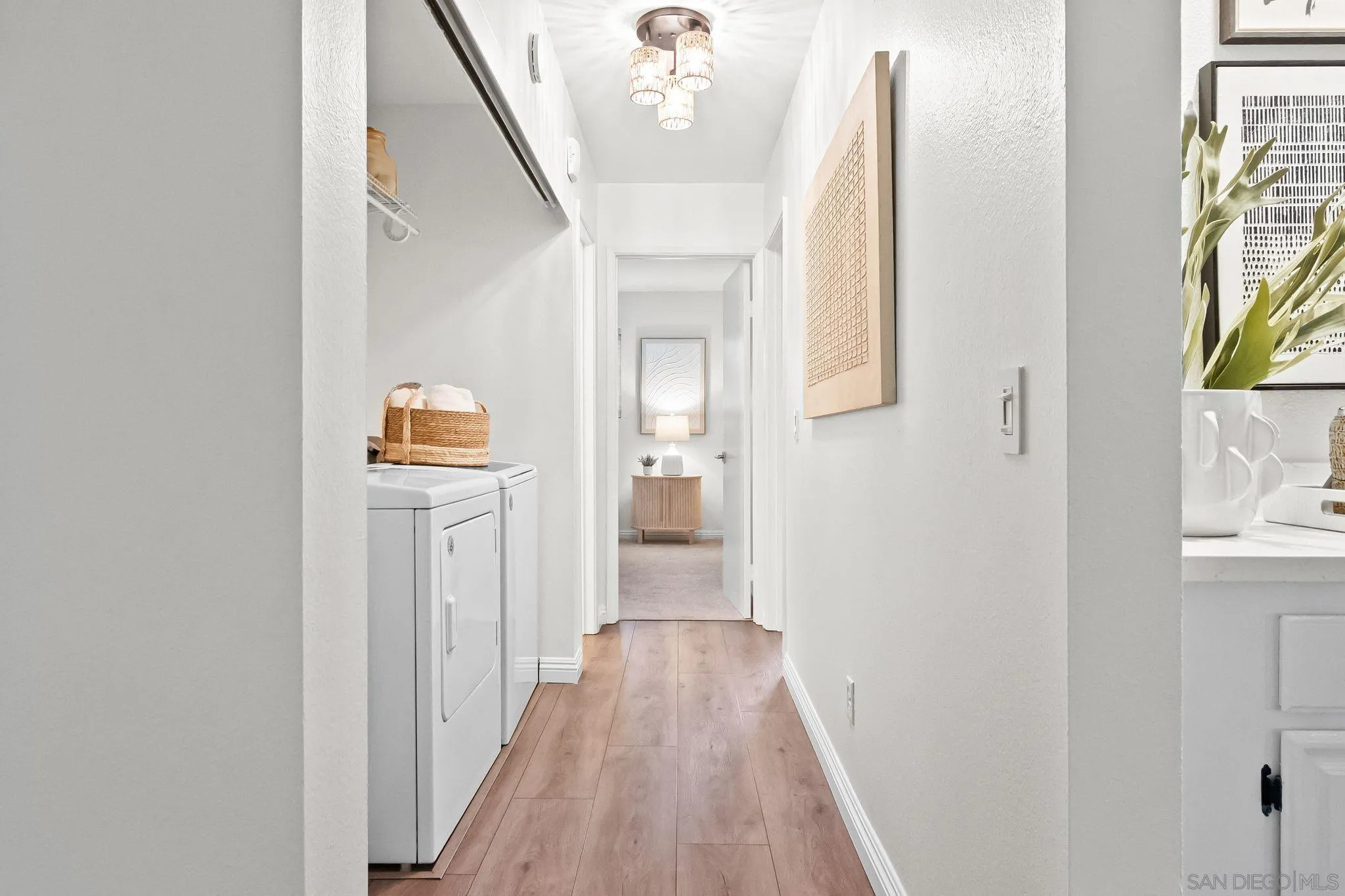 https://cdn.realtyfeed.com/cdn/127/250039482/2c0f261470868998286d7b01917e26cf.webp