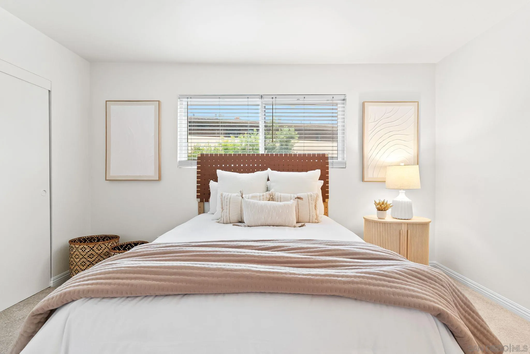 https://cdn.realtyfeed.com/cdn/127/250039482/bb2e93fa230fcb4b990f0054b7893cf4.webp