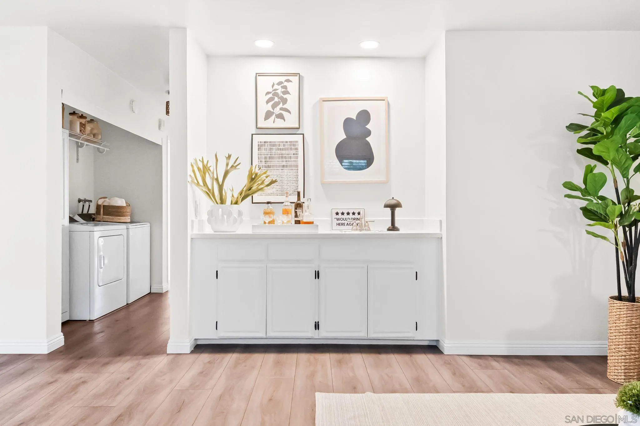 https://cdn.realtyfeed.com/cdn/127/250039482/c2e514db6a75bdf2b0784525d4c005a3.webp