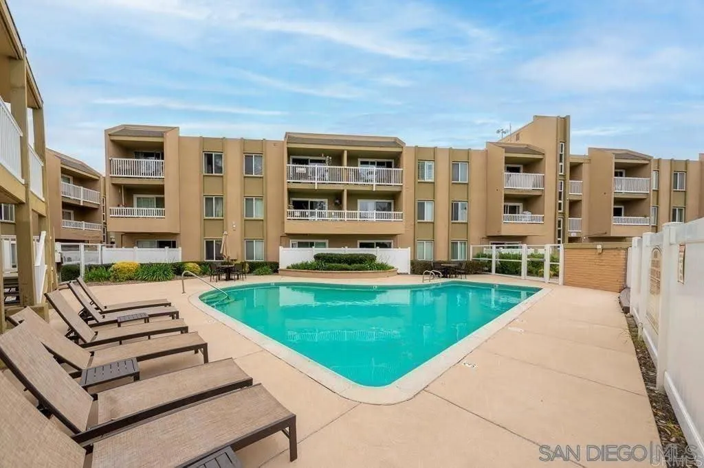 https://cdn.realtyfeed.com/cdn/127/250039486/38328e15bd5985ba9db0d8c9df01da3c.webp