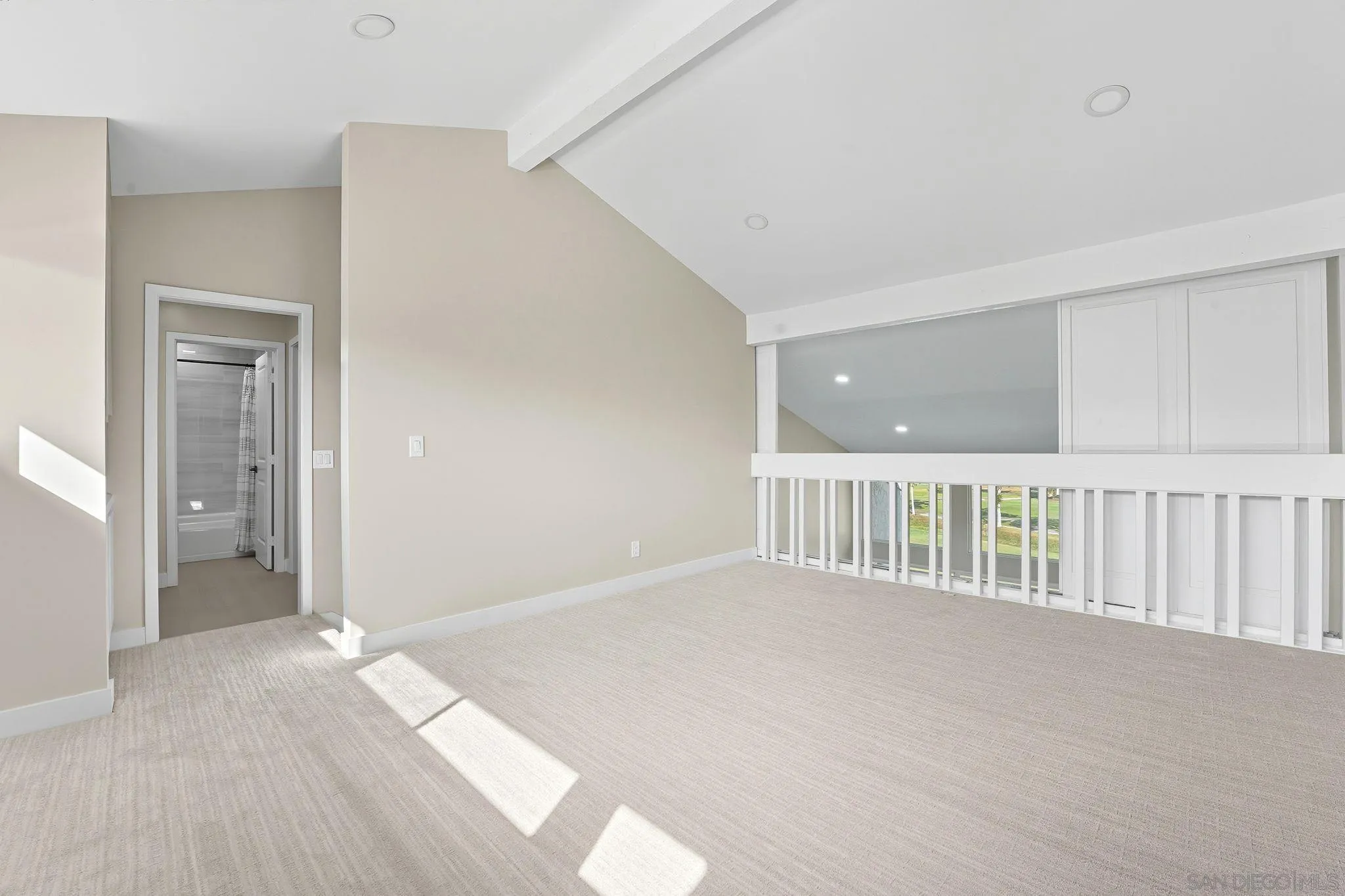https://cdn.realtyfeed.com/cdn/127/250039487/76cd45c6edba8195f71b0eb836a2abdc.webp