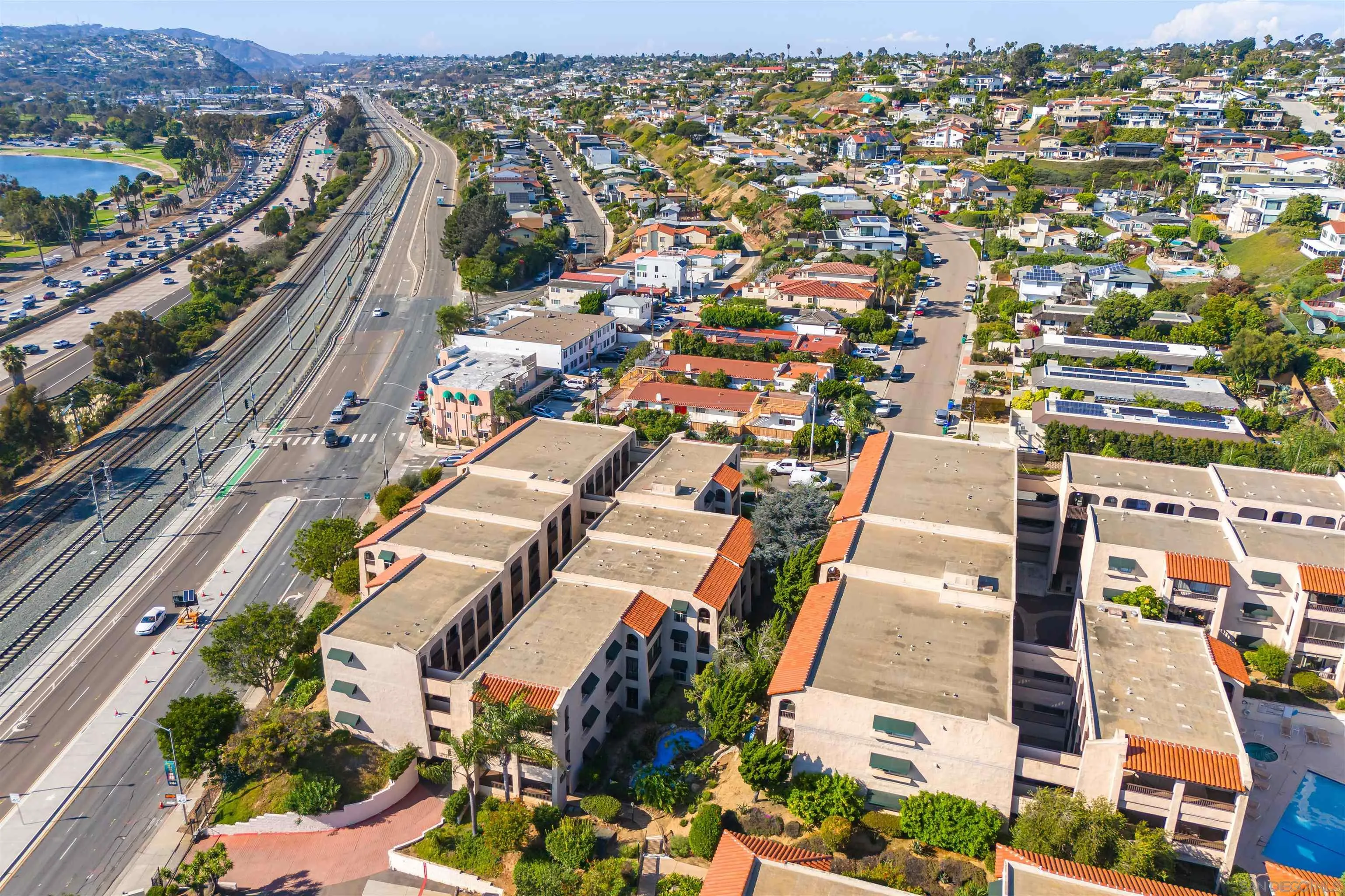https://cdn.realtyfeed.com/cdn/127/250039489/ed80341de0e194715ab53e017077bb29.webp