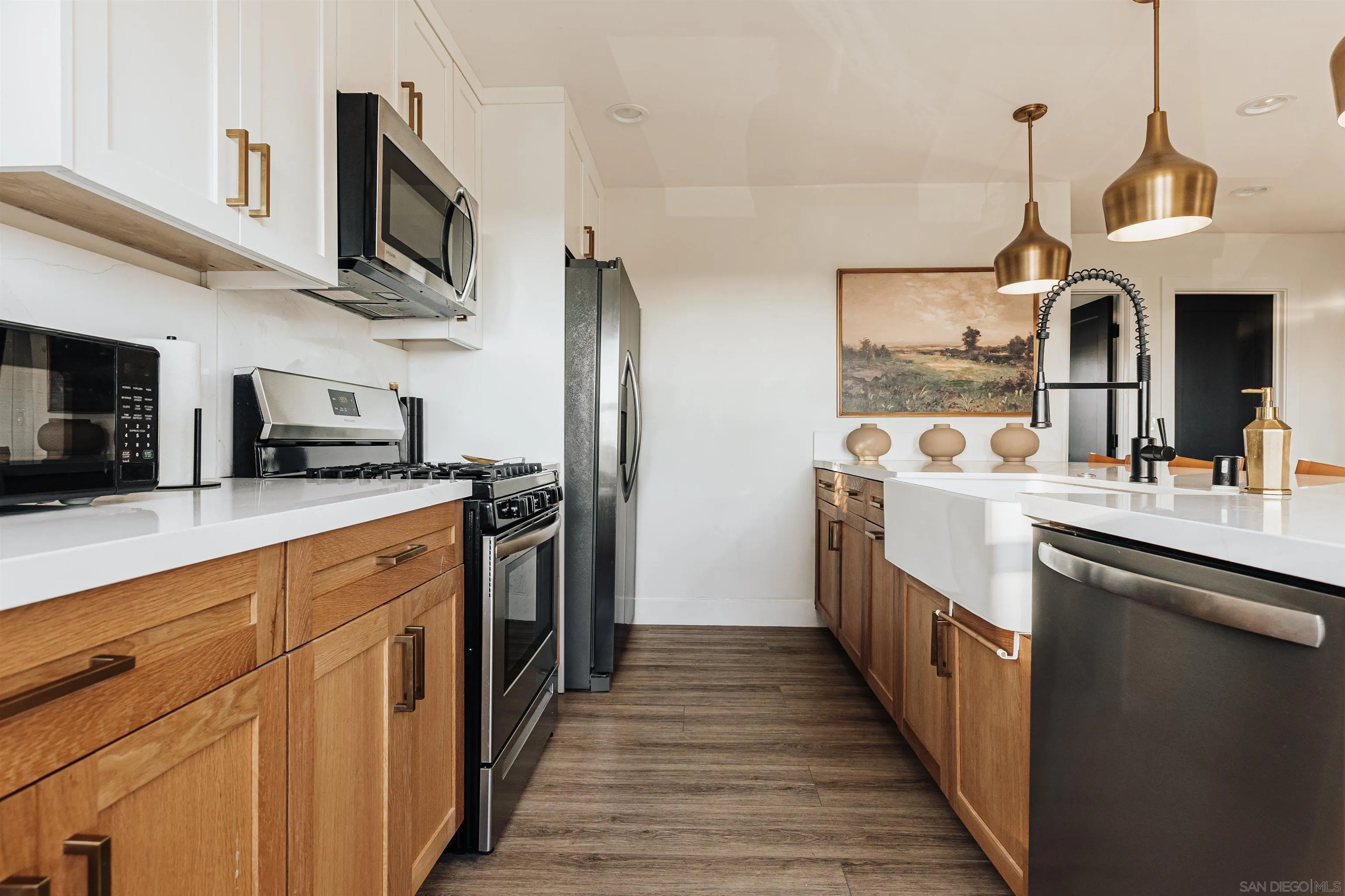 https://cdn.realtyfeed.com/cdn/127/250039490/d70b5673967c2a40fdc23e1d90dc2f3a.webp
