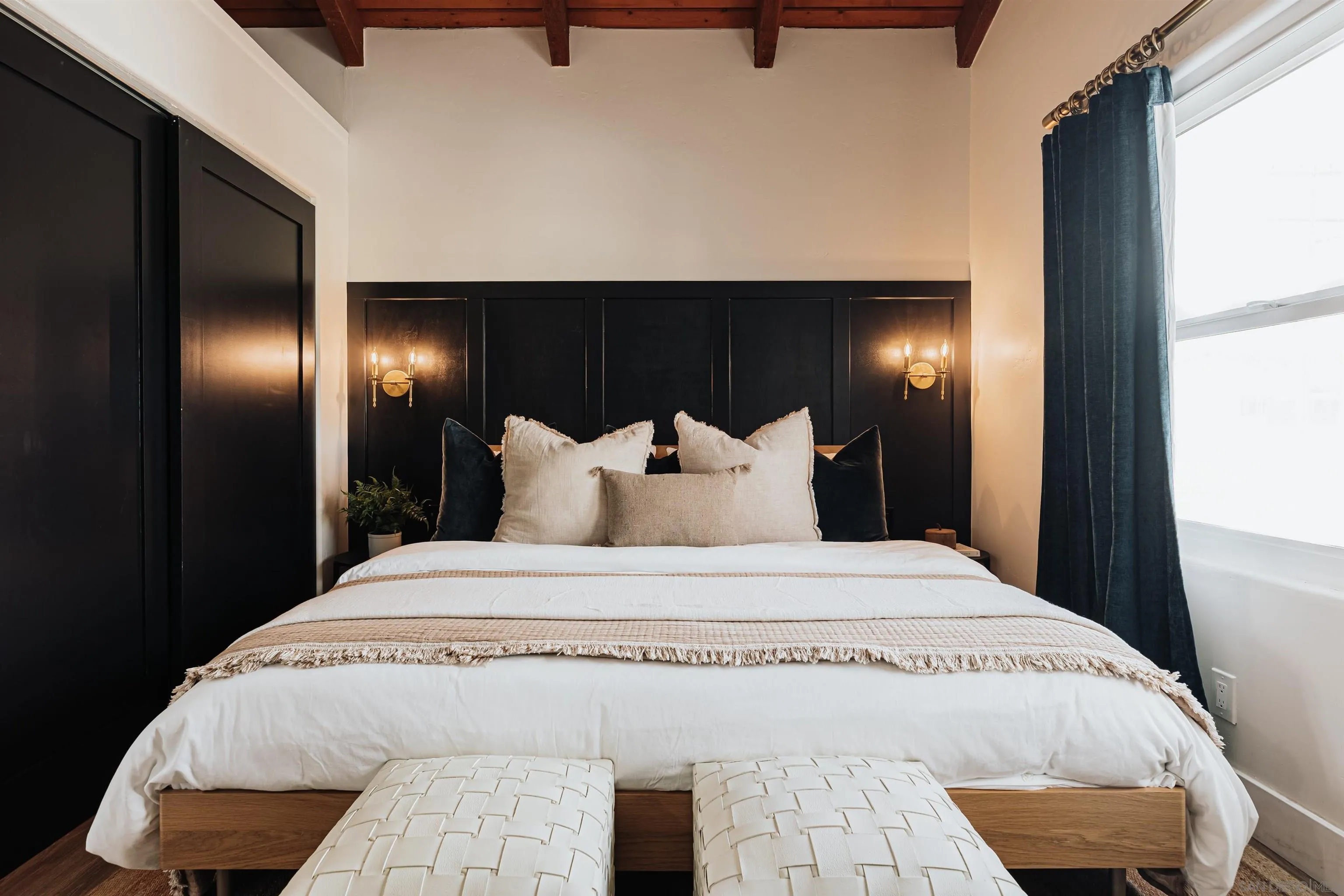 https://cdn.realtyfeed.com/cdn/127/250039490/fd0e1b70b68c756d2e627302be1e4f3c.webp