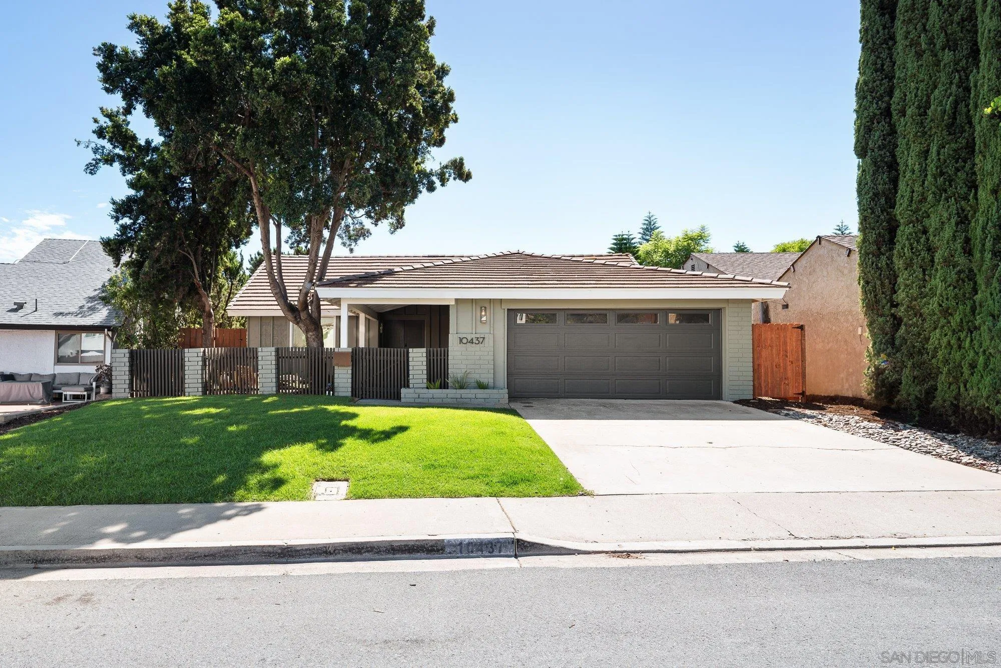 https://cdn.realtyfeed.com/cdn/127/250039492/f1e3ca41f44a61568cfe82d051c0f964.webp