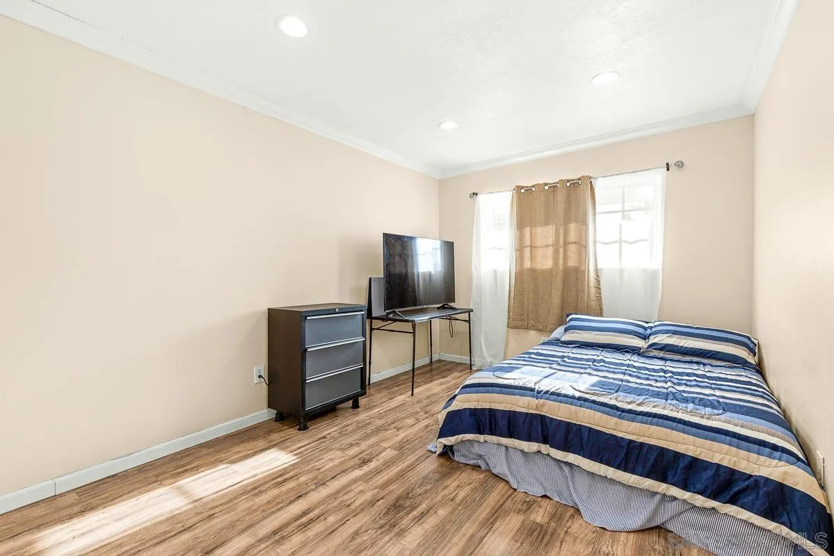 Photo #8: 250039501 Listing: Photo #8