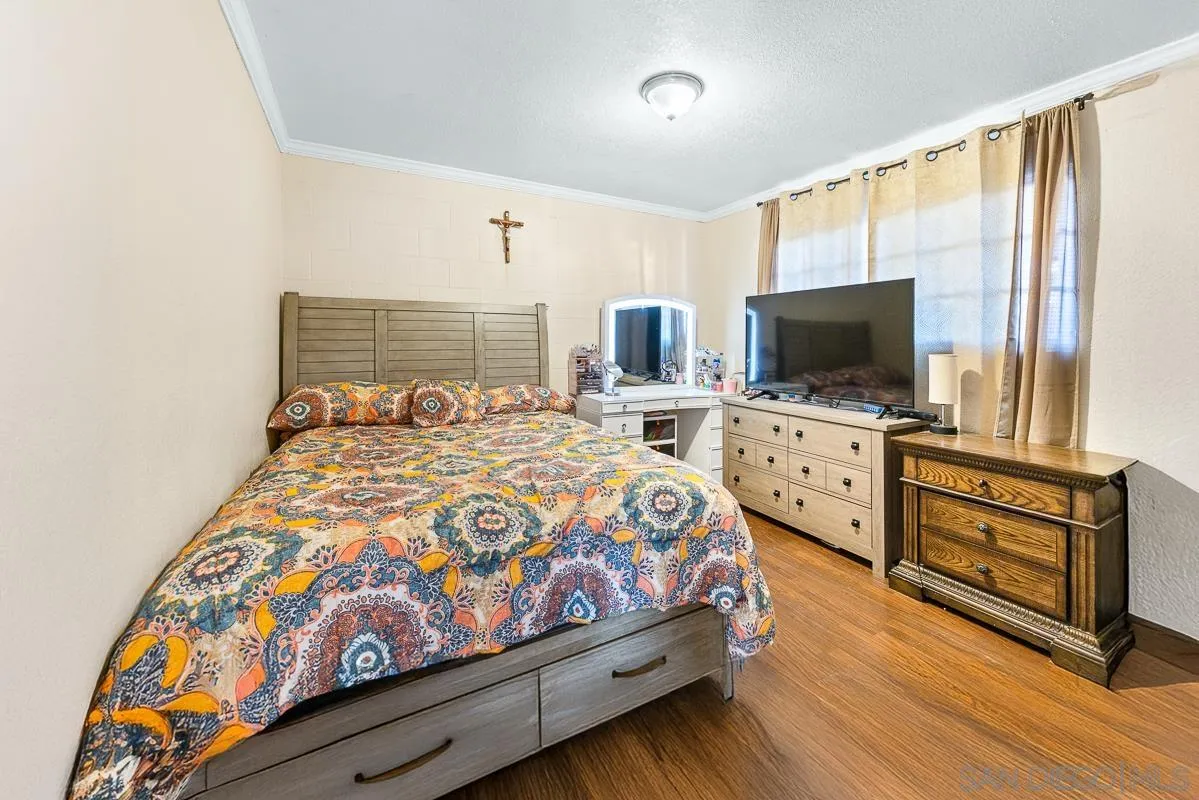Photo #5: 250039501 Listing 