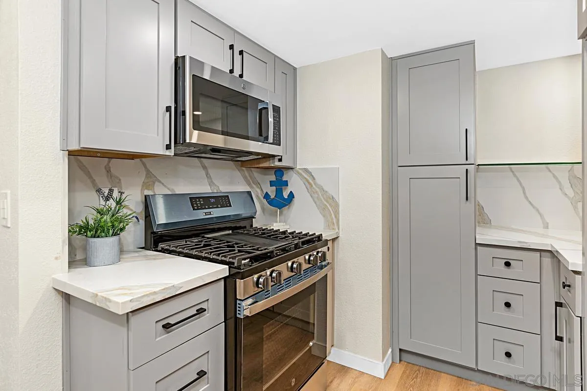 https://cdn.realtyfeed.com/cdn/127/250039512/a2b52d447a6e4a4fb5591100c1be74c5.webp