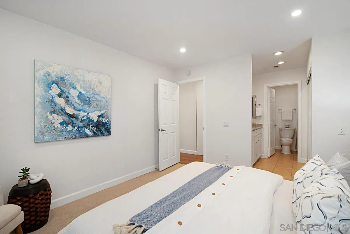 https://cdn.realtyfeed.com/cdn/127/250039515/1d5caa9fee3d9189aa7b2e30649e8acb.webp