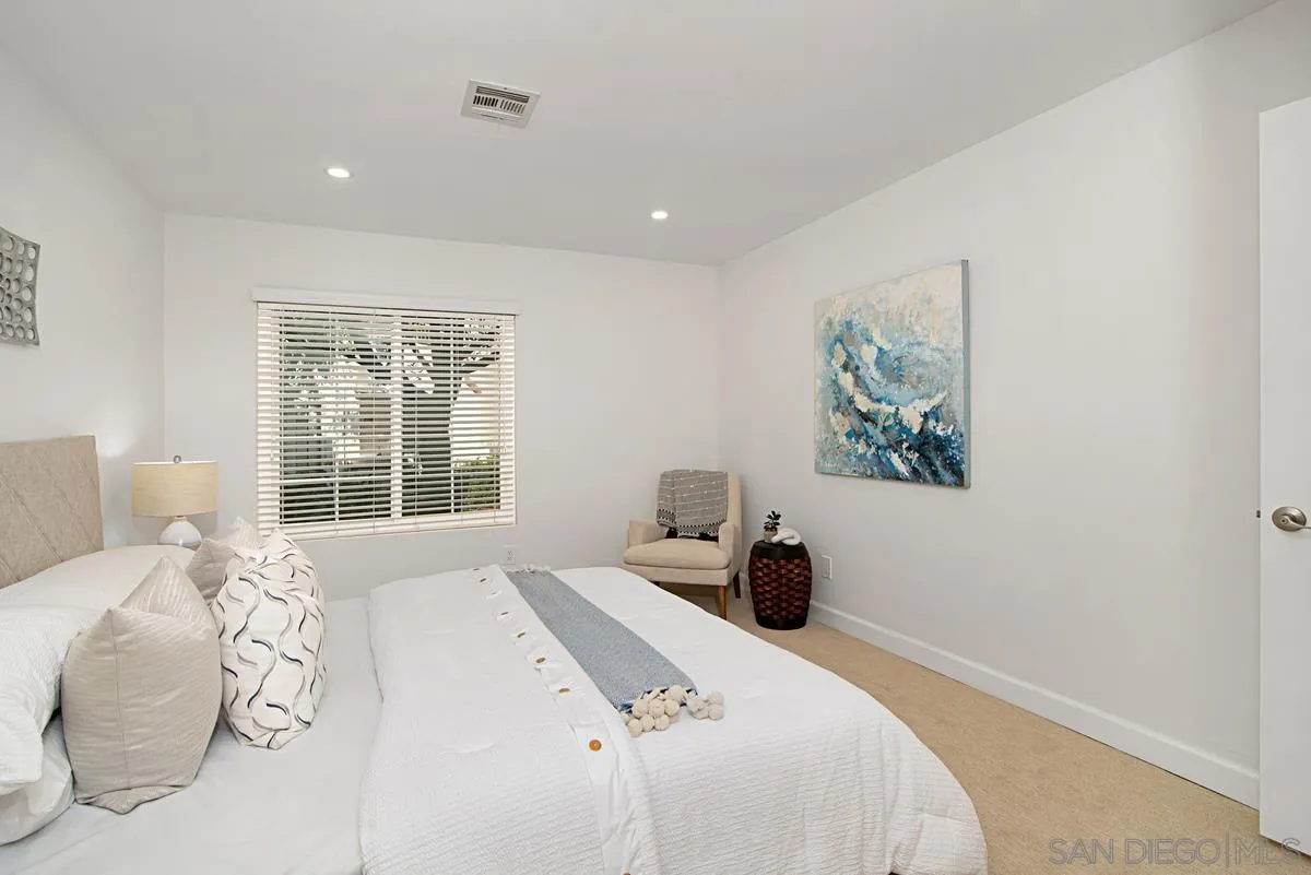 Photo #13: 250039515 Listing: Photo #13