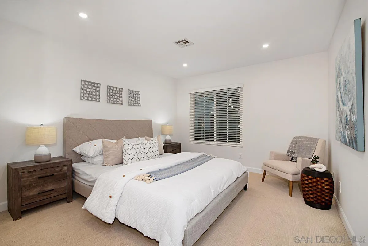 Photo #12: 250039515 Listing: Photo #12