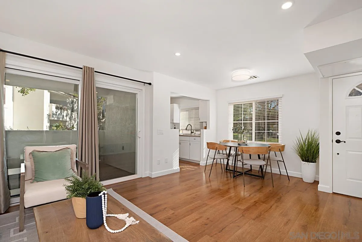 https://cdn.realtyfeed.com/cdn/127/250039515/fcf664c95f4b06817804f74620f451e2.webp