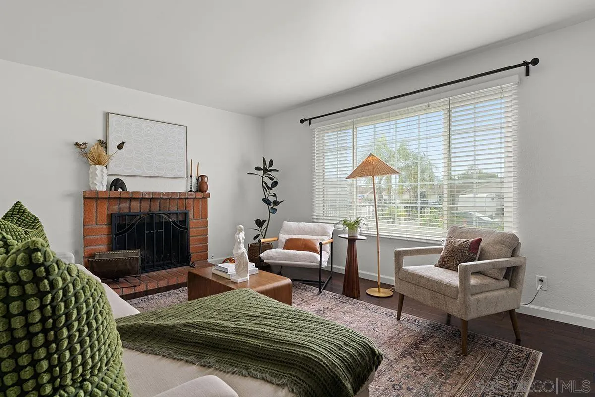 https://cdn.realtyfeed.com/cdn/127/250039520/84b03f8987cb1b6865de6cdf1cf2fc3f.webp