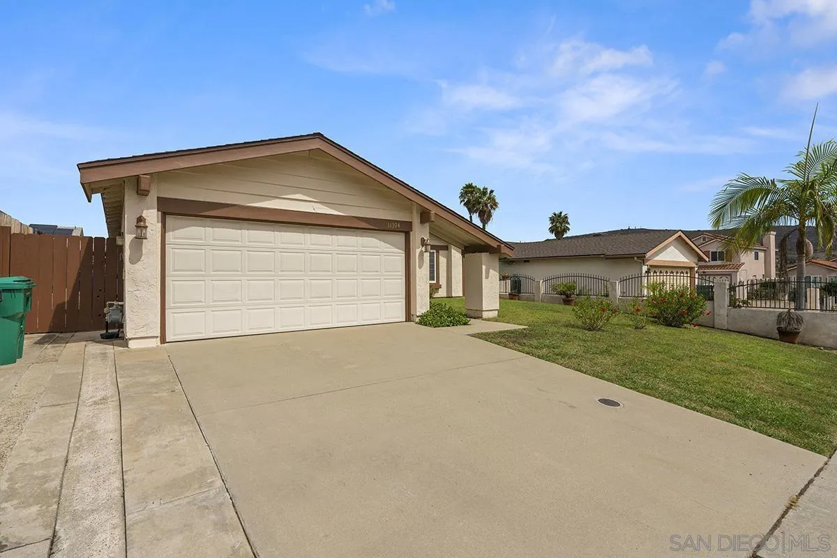 https://cdn.realtyfeed.com/cdn/127/250039520/c8a4fb8c57d807b201555574dba1eb10.webp