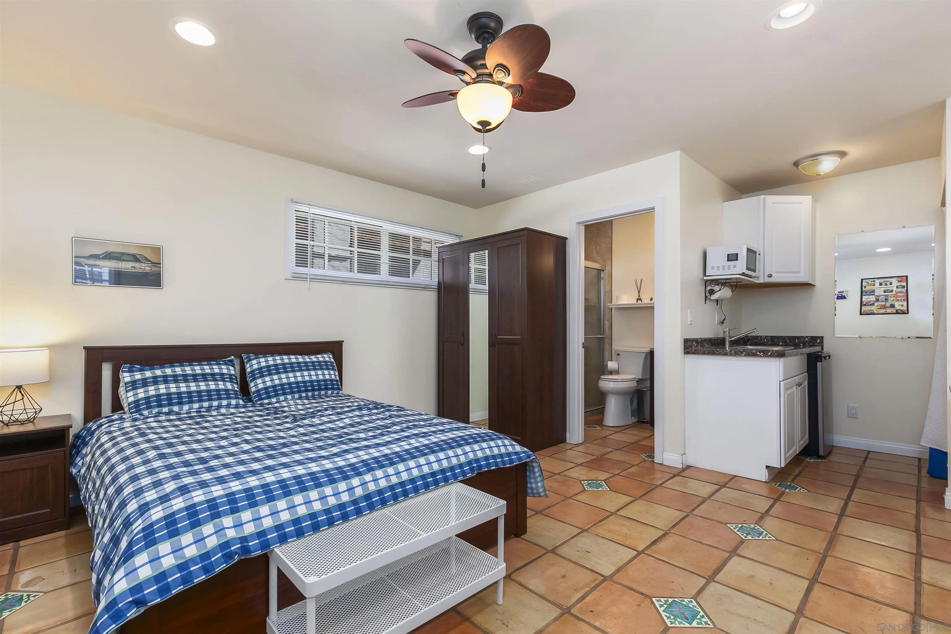 https://cdn.realtyfeed.com/cdn/127/250039521/0979cd8c5764de5b2d94b53209a53a11.webp