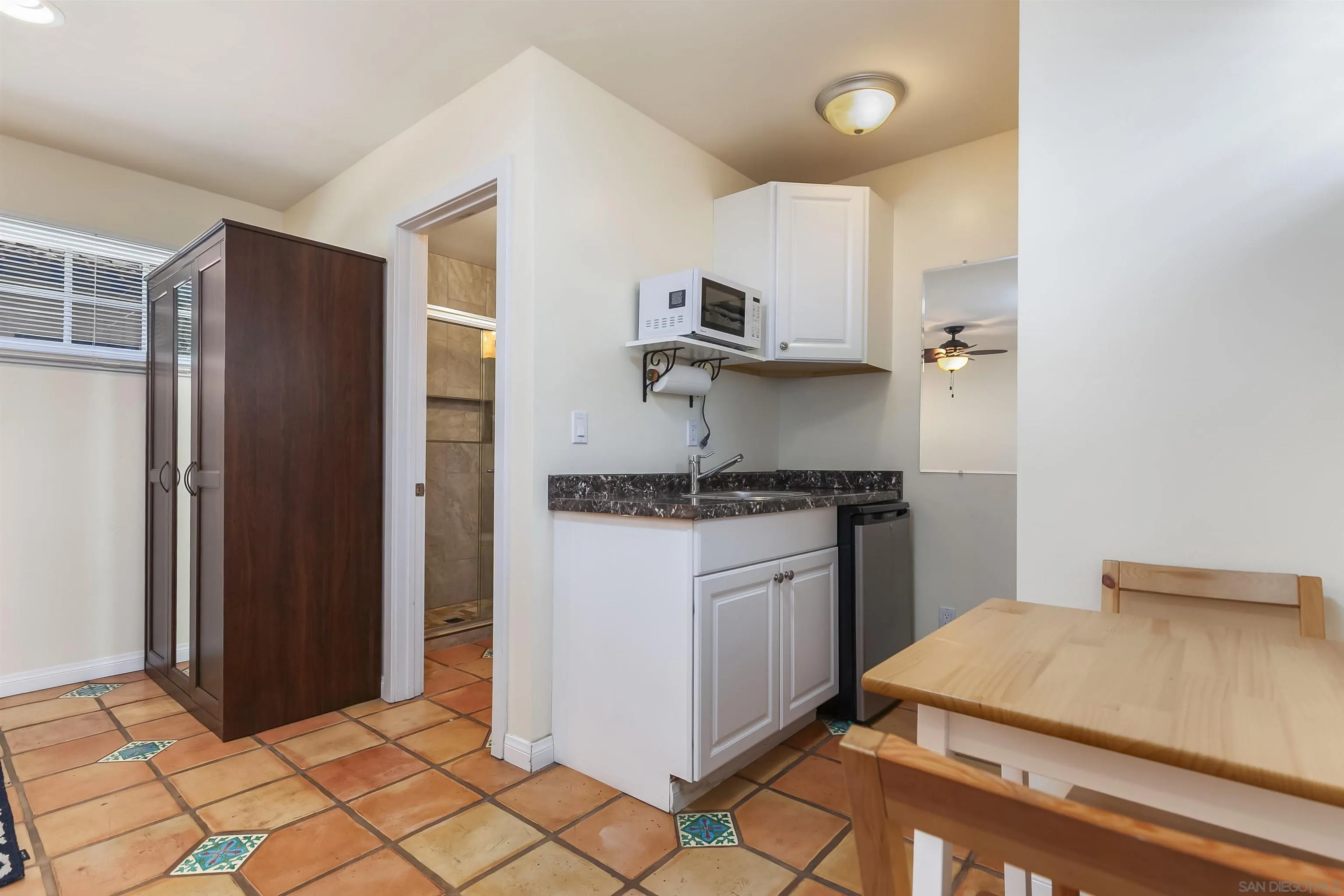 https://cdn.realtyfeed.com/cdn/127/250039521/6ff9e17b86f58d67f66e030f2d6284f5.webp