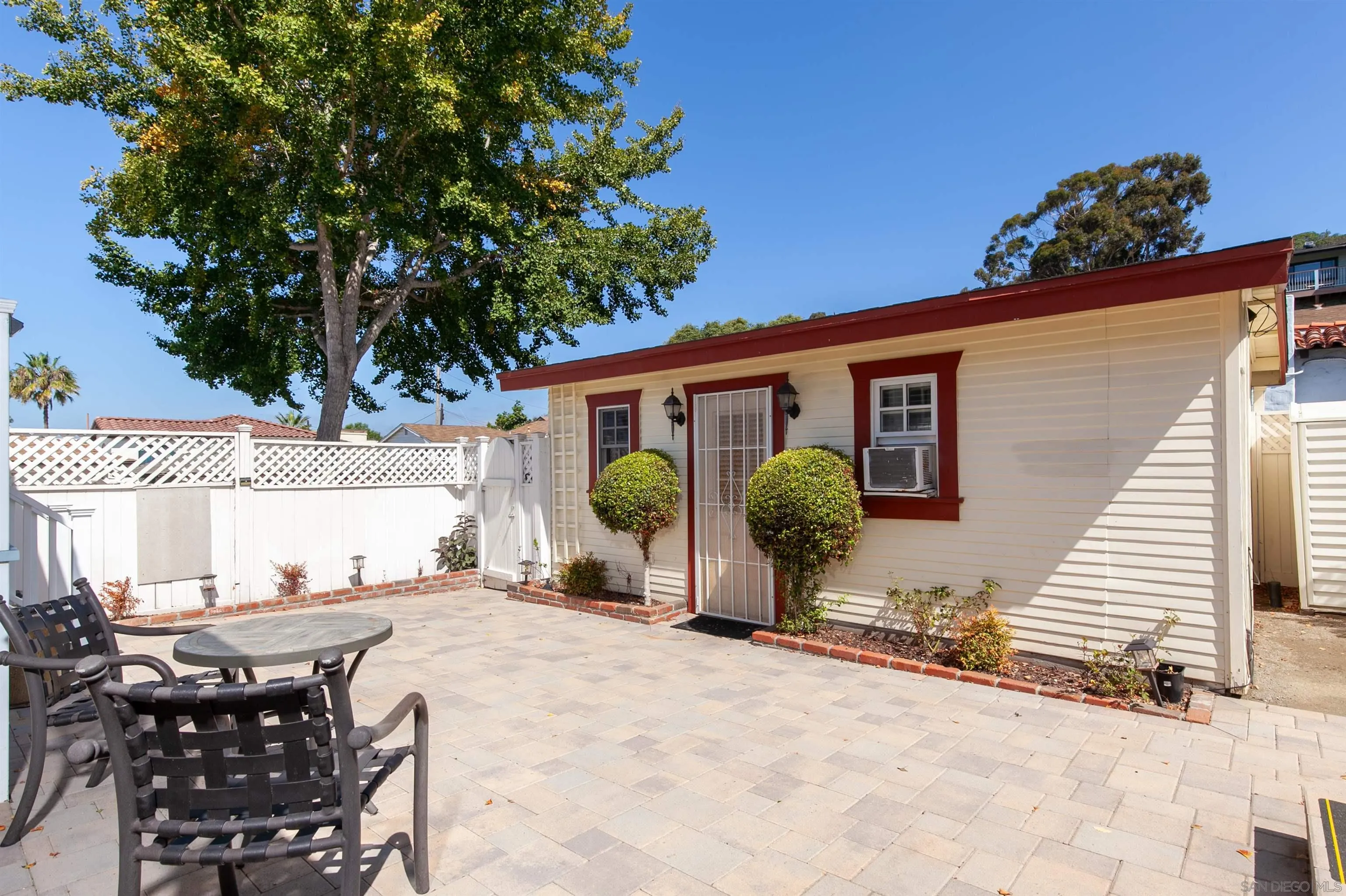 https://cdn.realtyfeed.com/cdn/127/250039521/bcc18f6f0487e10fec5f240402278935.webp