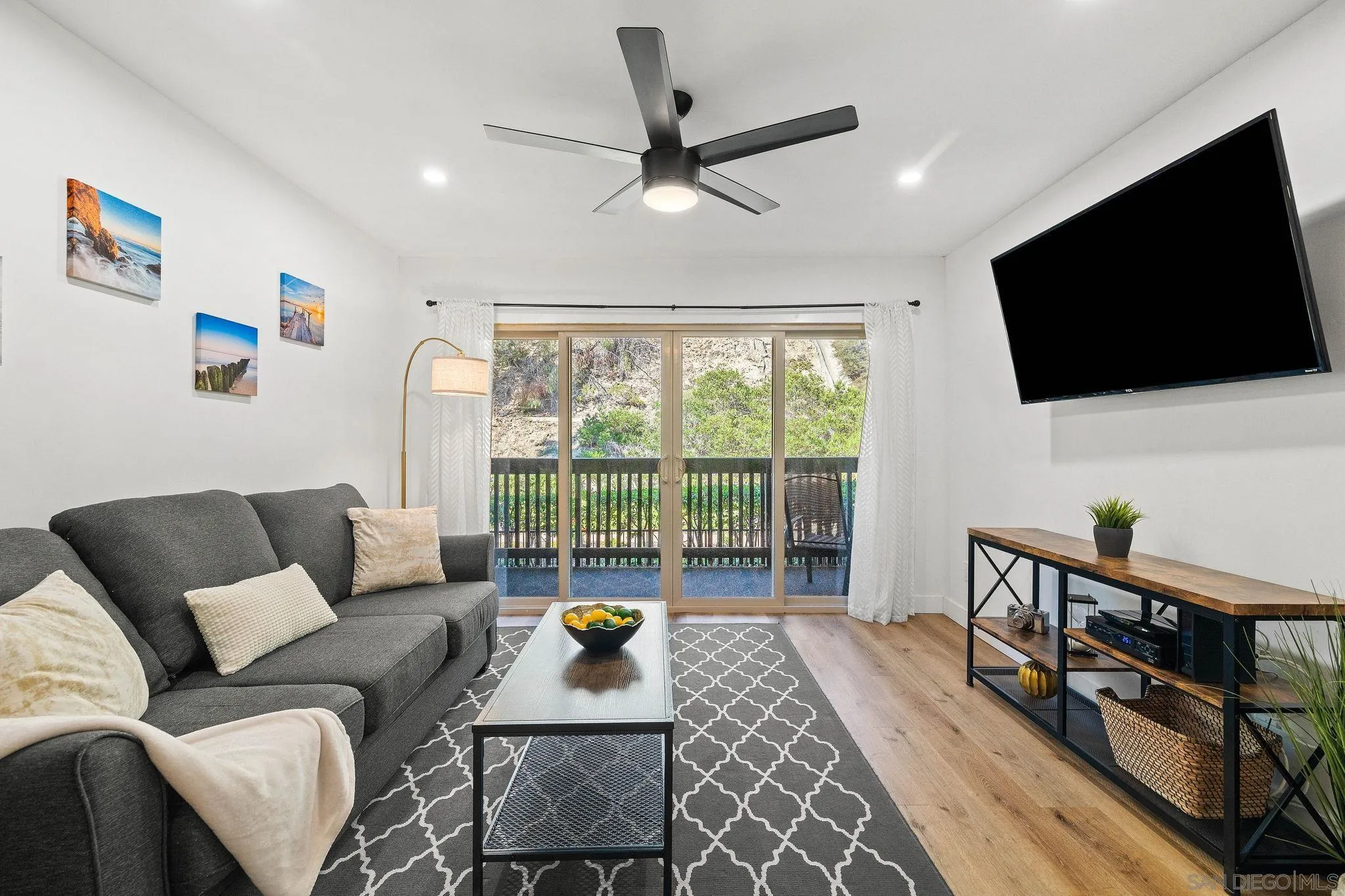 https://cdn.realtyfeed.com/cdn/127/250039527/5c64fbd084c7908e79181b7ad85e4d11.webp