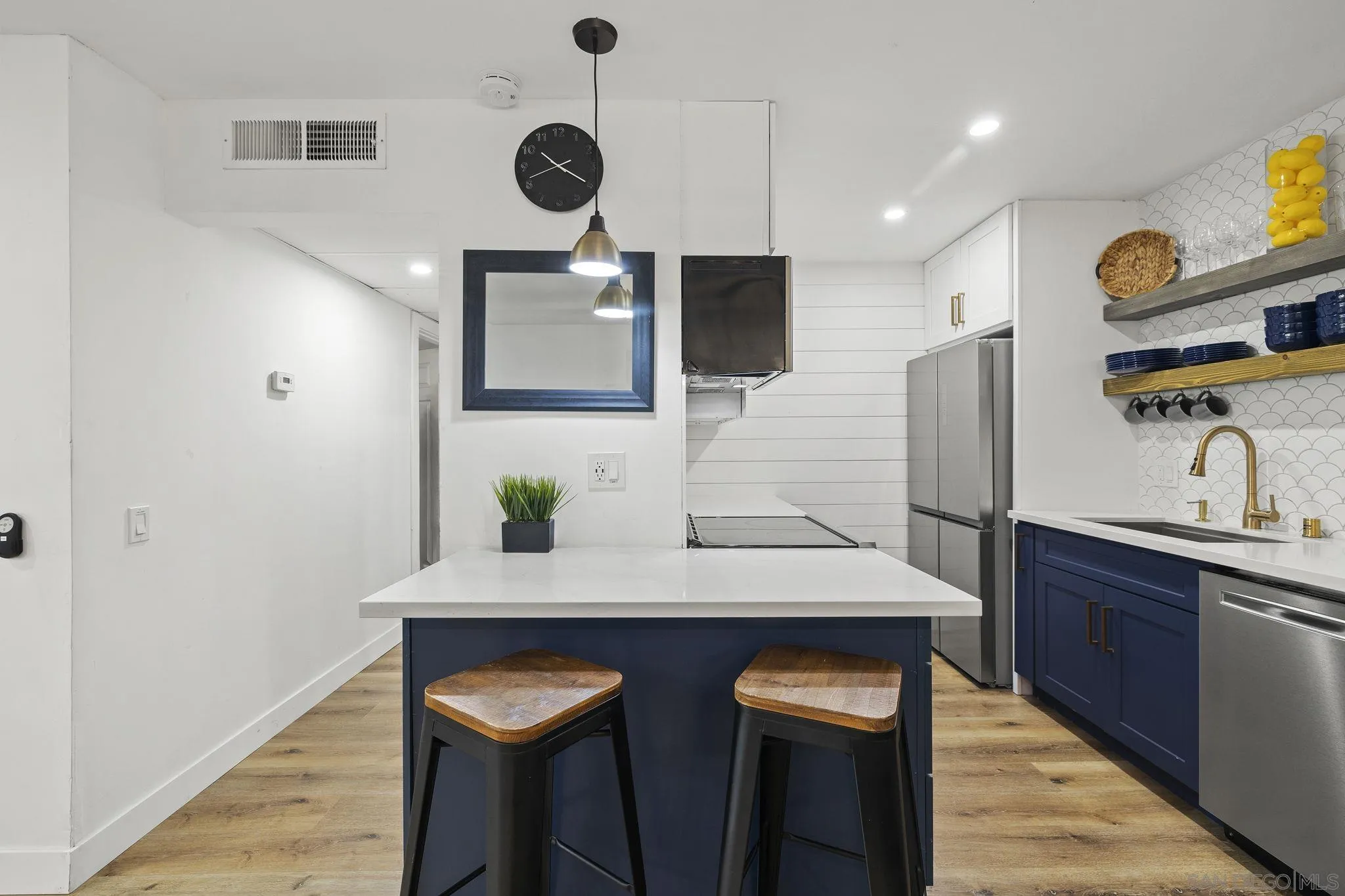 https://cdn.realtyfeed.com/cdn/127/250039527/73c9a3f26c318d6a42ae3a59b7c08f49.webp
