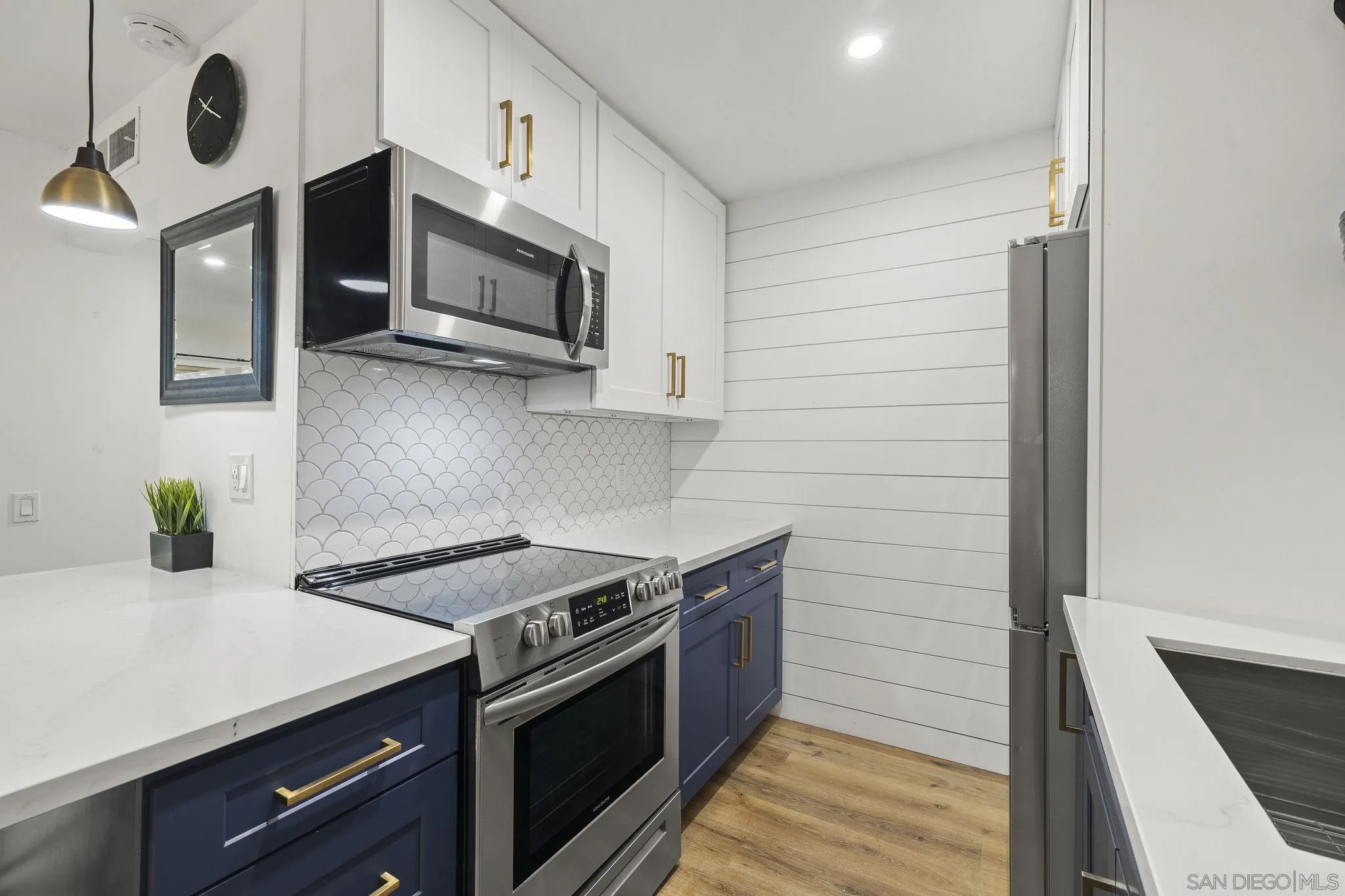 https://cdn.realtyfeed.com/cdn/127/250039527/d94c199ba68a87a0f885db3275e6822a.webp
