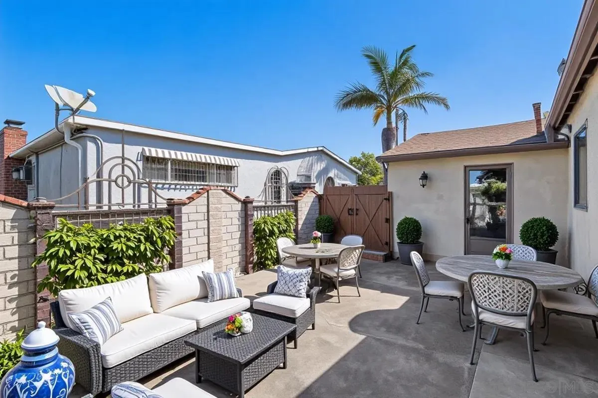 https://cdn.realtyfeed.com/cdn/127/250039535/7ddd2bcf87e64a358dba534d1eb82e5b.webp