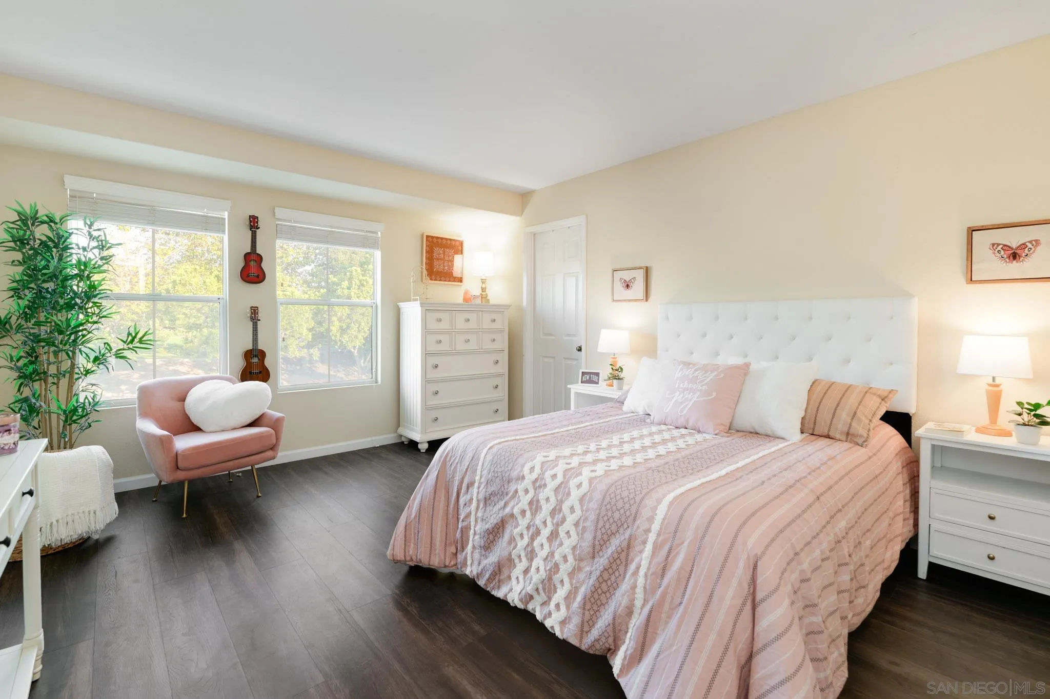 https://cdn.realtyfeed.com/cdn/127/250039541/d93d3be02bc3afe34b4d5b113b290eb8.webp