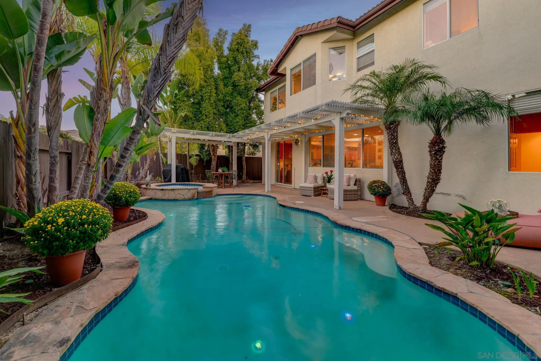https://cdn.realtyfeed.com/cdn/127/250039541/e743195be6dfdbdce12c1be28e4d43bd.webp