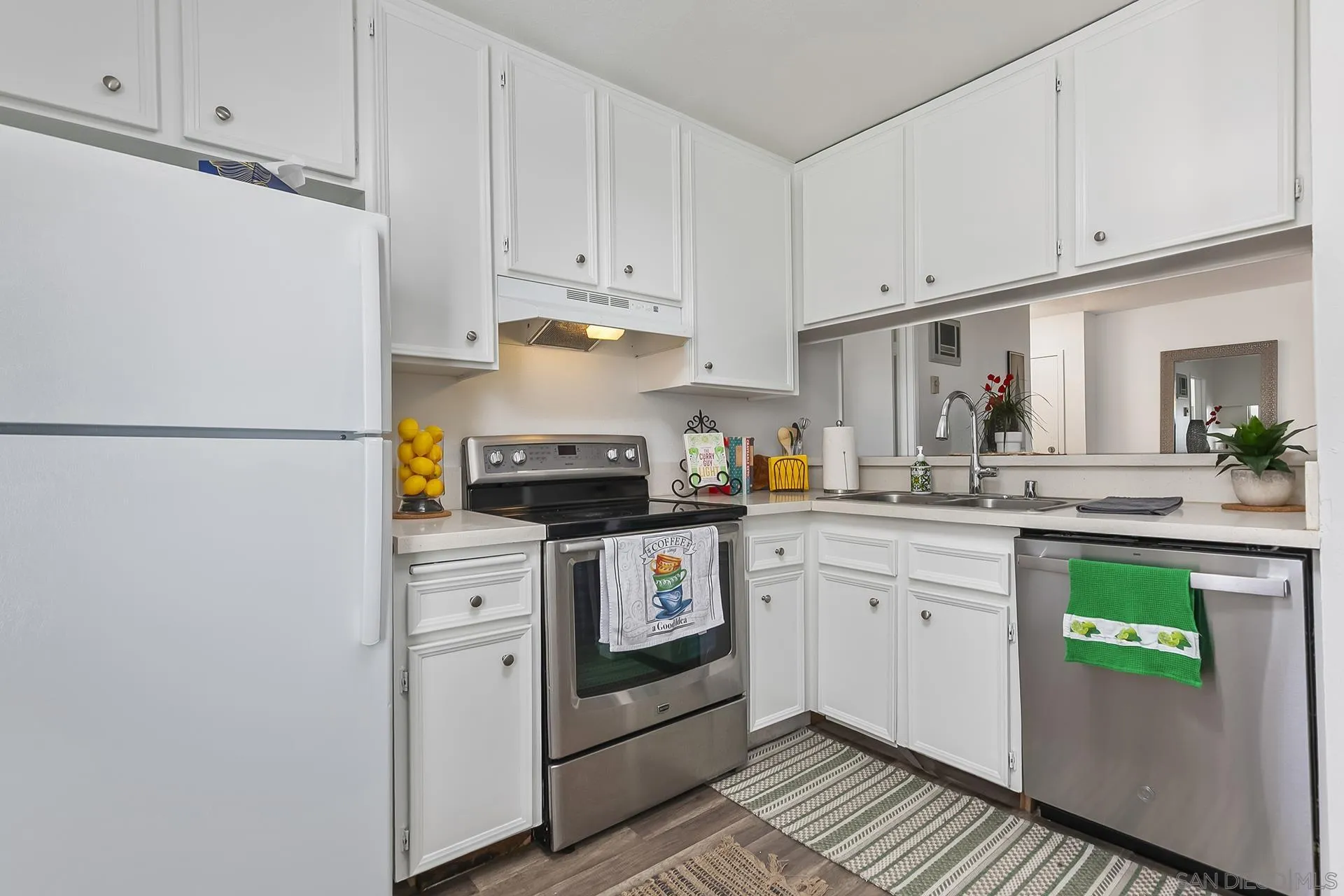 https://cdn.realtyfeed.com/cdn/127/250039555/4893c4927c89ce180cf79ed9b0e40951.webp