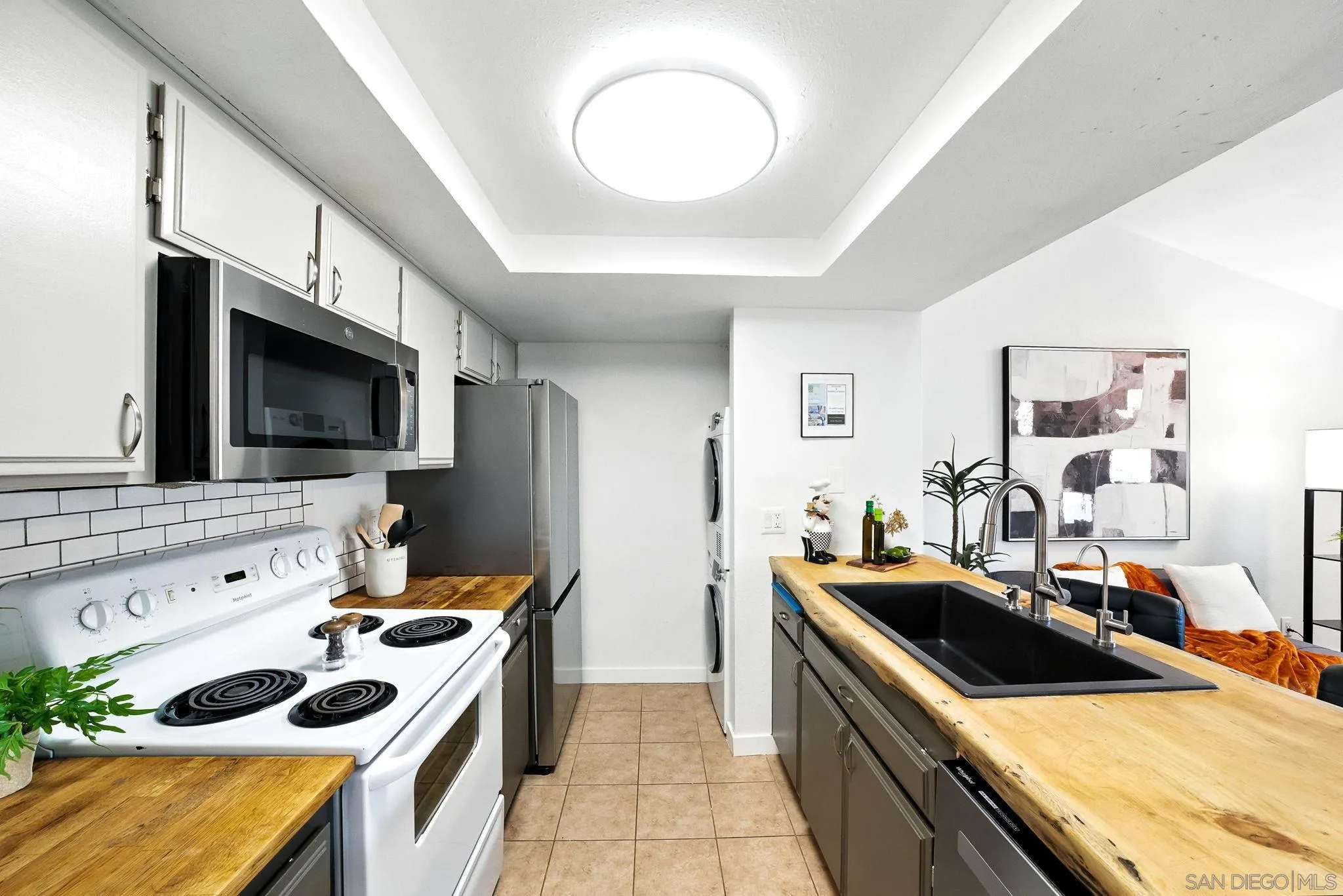 https://cdn.realtyfeed.com/cdn/127/250039556/4f412887537dccf2a5f43f6223da4232.webp