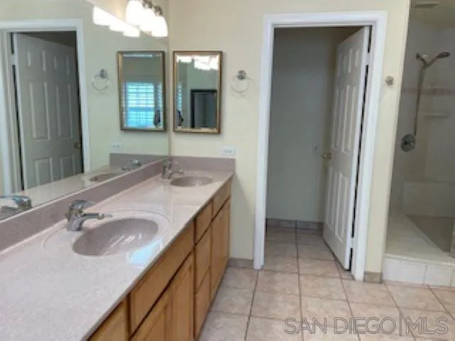 https://cdn.realtyfeed.com/cdn/127/250039560/51f7c2777aa30fc53ab5985132bb895b.webp