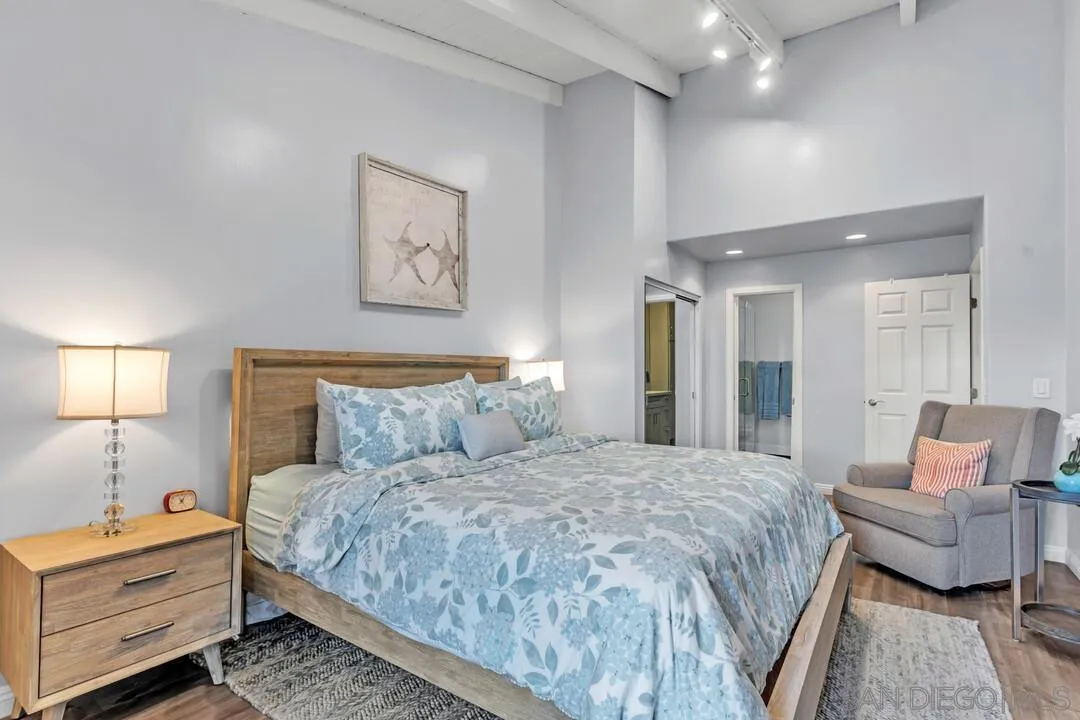 https://cdn.realtyfeed.com/cdn/127/250039561/cc730e0f1aa123cc8b7c9ae917c53ee8.webp