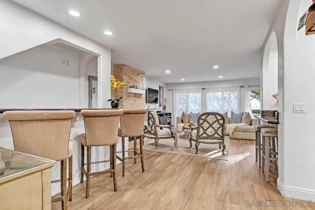 https://cdn.realtyfeed.com/cdn/127/250039561/e5eba051ed5e6eeec327d8a9c0ed66e2.webp