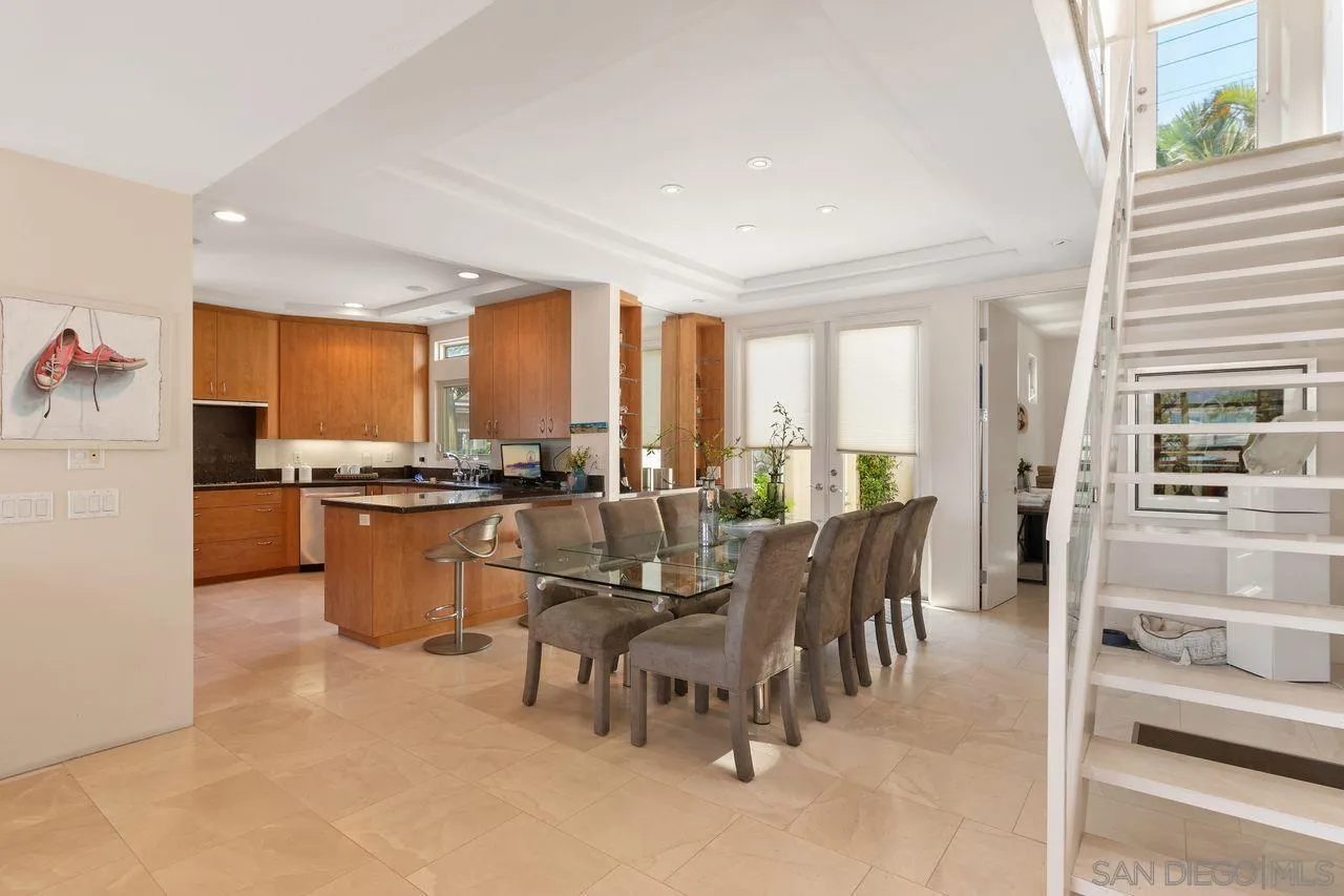 https://cdn.realtyfeed.com/cdn/127/250039575/0f5ab9a0257a7f3fa348bc0f6e86ac9d.webp