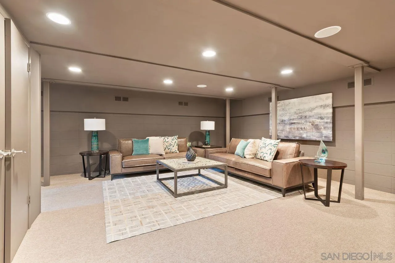 https://cdn.realtyfeed.com/cdn/127/250039575/e5a6320020e5fadc7a3e6899dc4f7648.webp