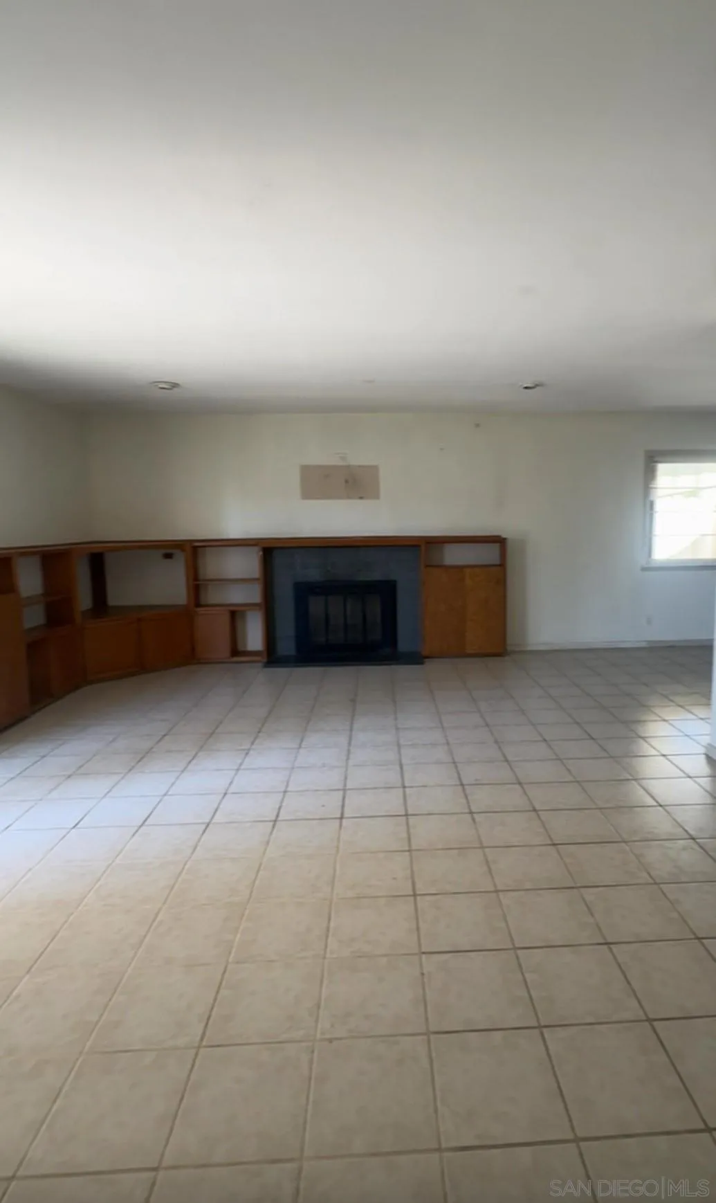 https://cdn.realtyfeed.com/cdn/127/250039583/305bea87a5f786b81e6b14b5dfa1d039.webp