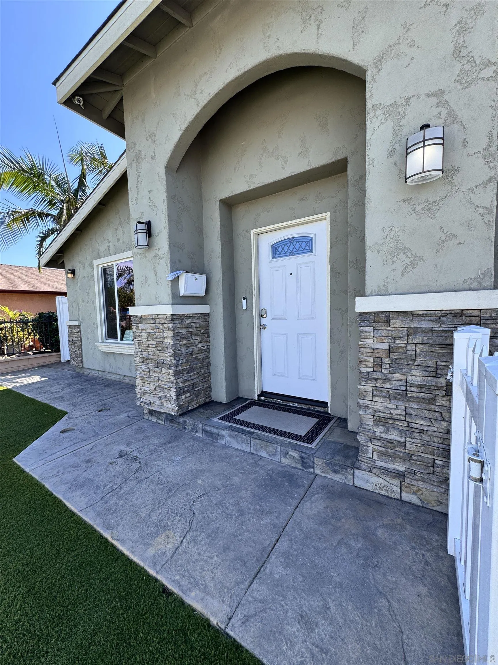 https://cdn.realtyfeed.com/cdn/127/250039586/ef865a2b045dde66896503ae811b8a7f.webp