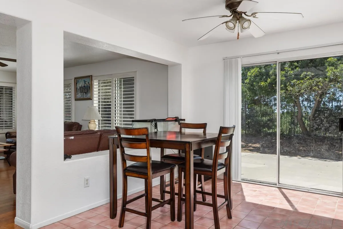 https://cdn.realtyfeed.com/cdn/127/250039595/672d78bd90de71d63fb9316c40cd964a.webp