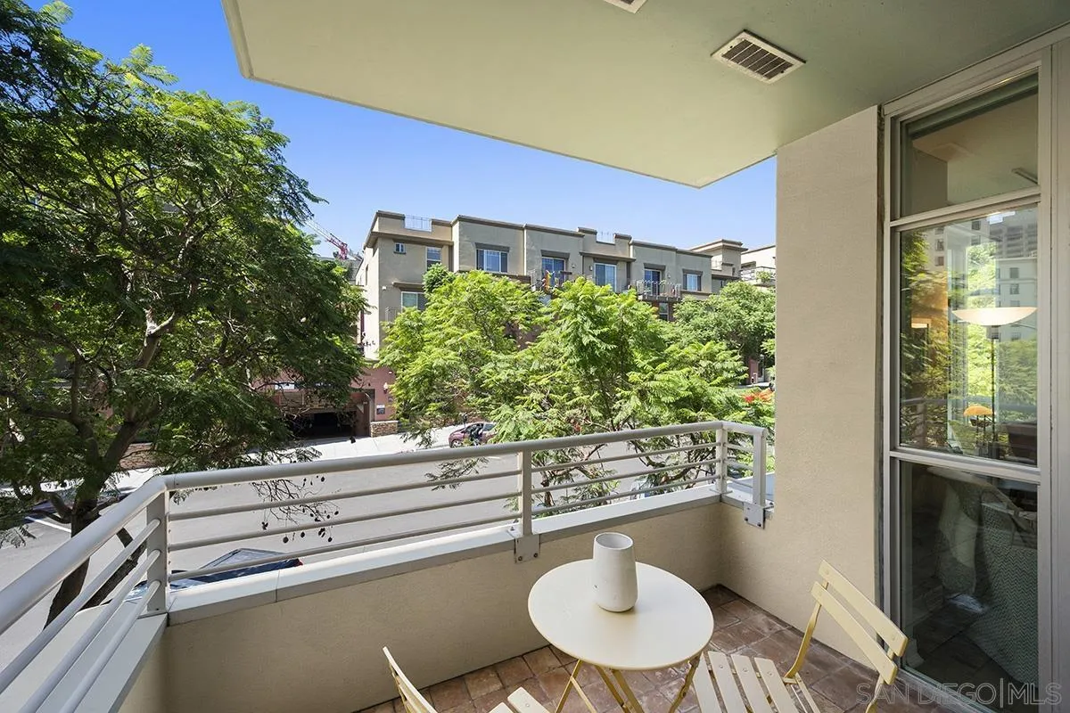 https://cdn.realtyfeed.com/cdn/127/250039599/7f6d8c8965f6075e61bc36e886f25dcd.webp