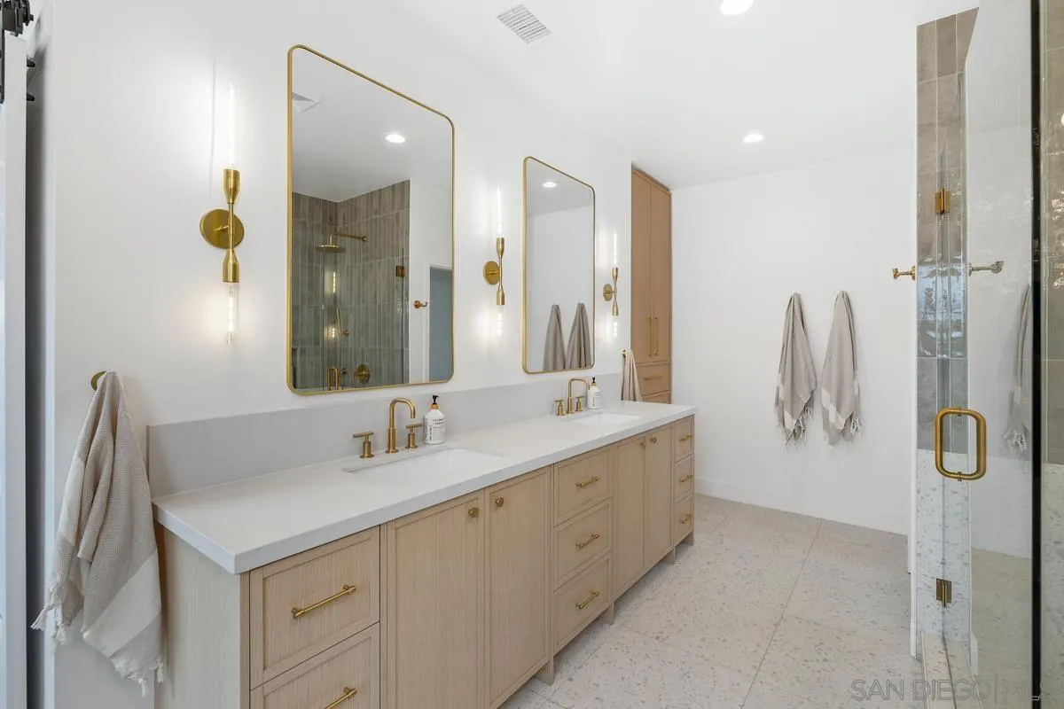 https://cdn.realtyfeed.com/cdn/127/250039600/4b0e1278c31ccd6a396aa0b05bce2a97.webp