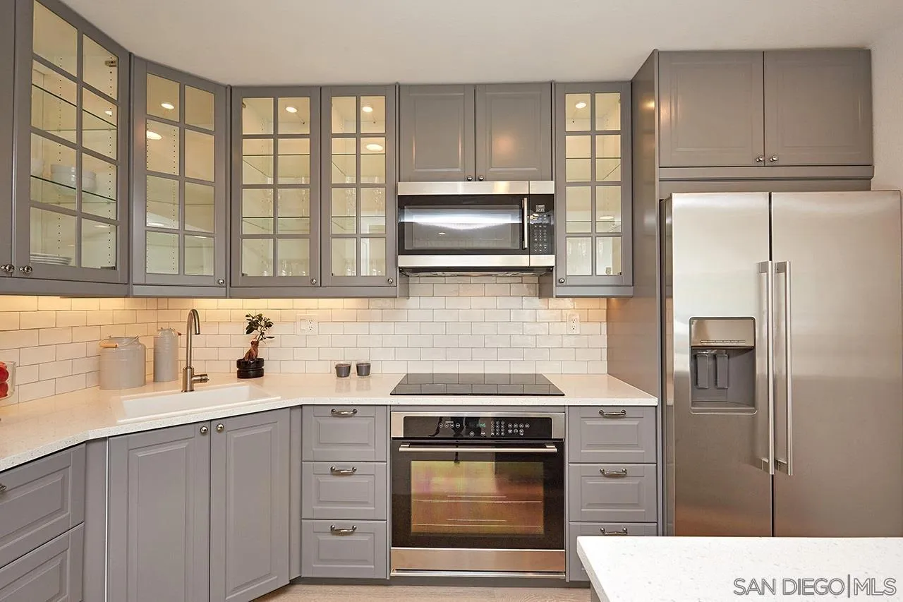 Photo #8: 250039605 Listing: Photo #8