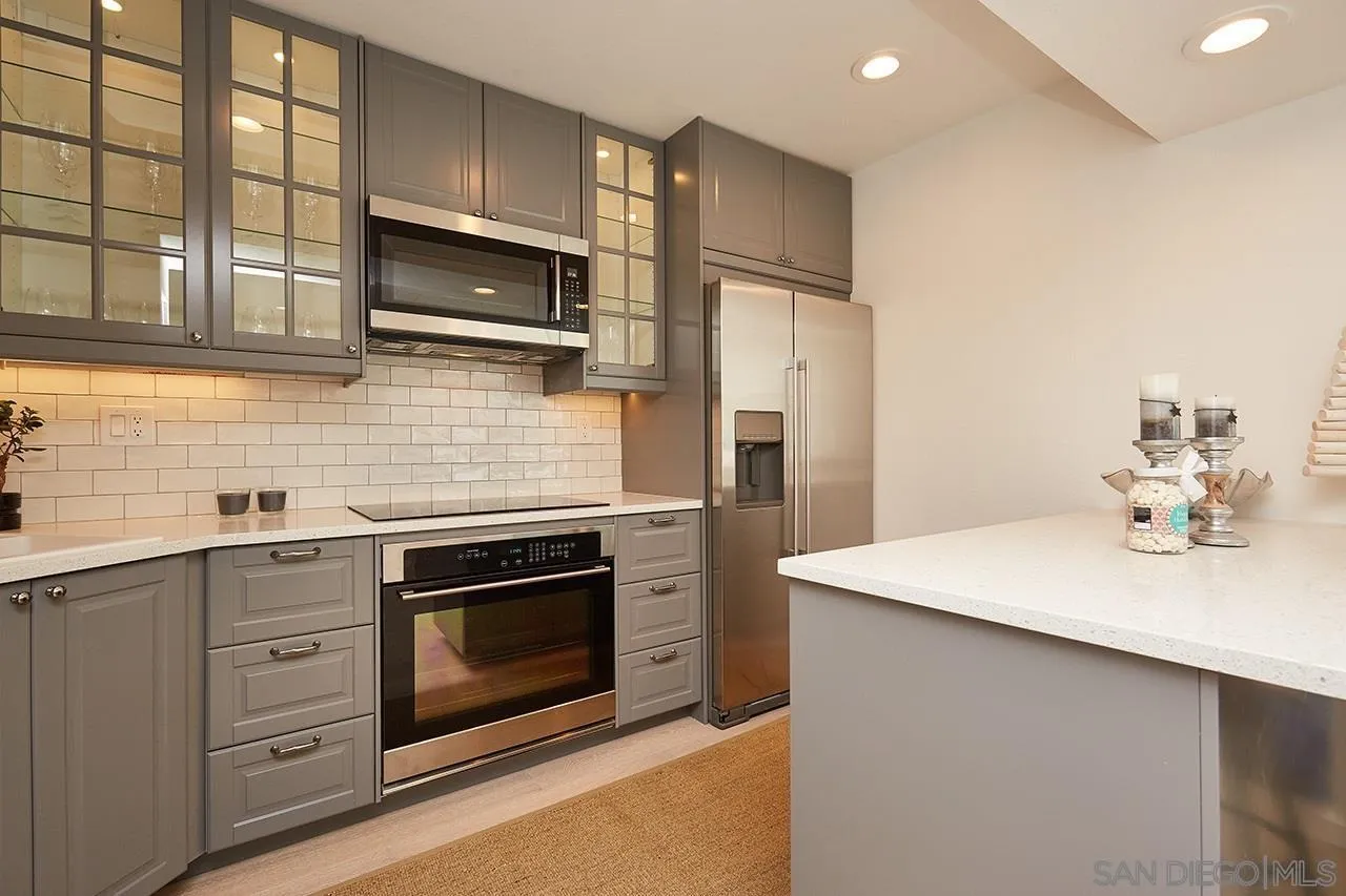 Photo #7: 250039605 Listing: Photo #7