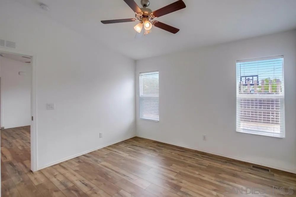 https://cdn.realtyfeed.com/cdn/127/250039606/d26cb5a2e6cecf199e6b52926433b45c.webp