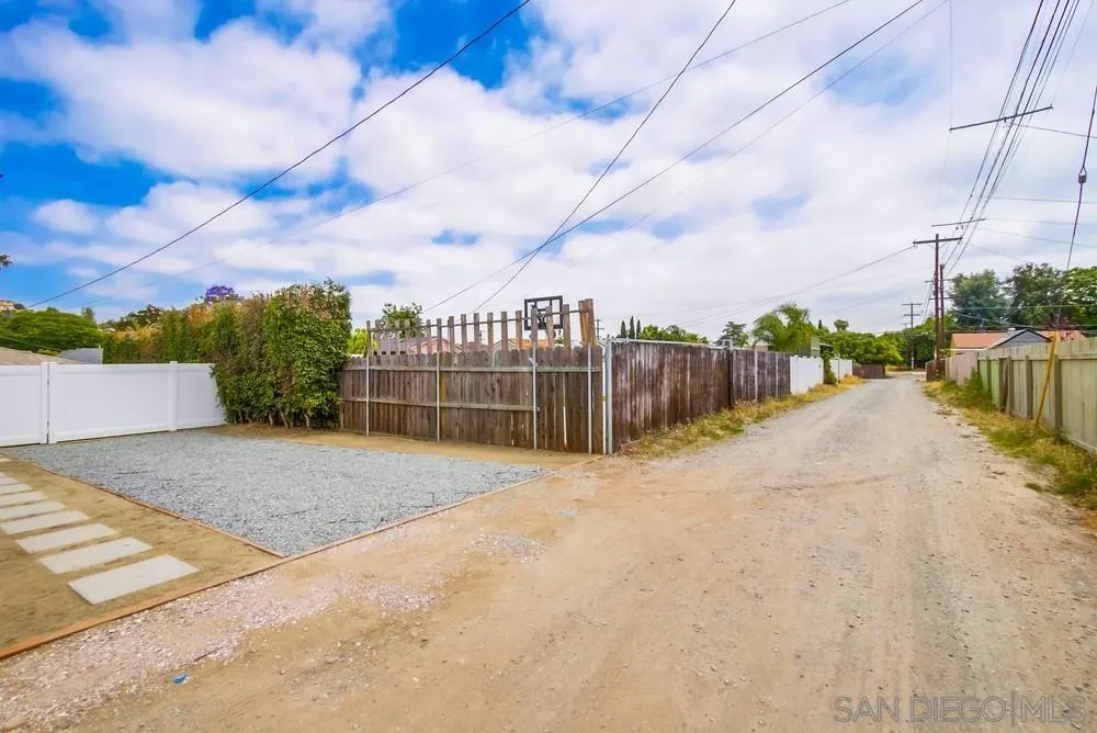 https://cdn.realtyfeed.com/cdn/127/250039606/d974792b034ec2a9fcbacd348ed2797f.webp