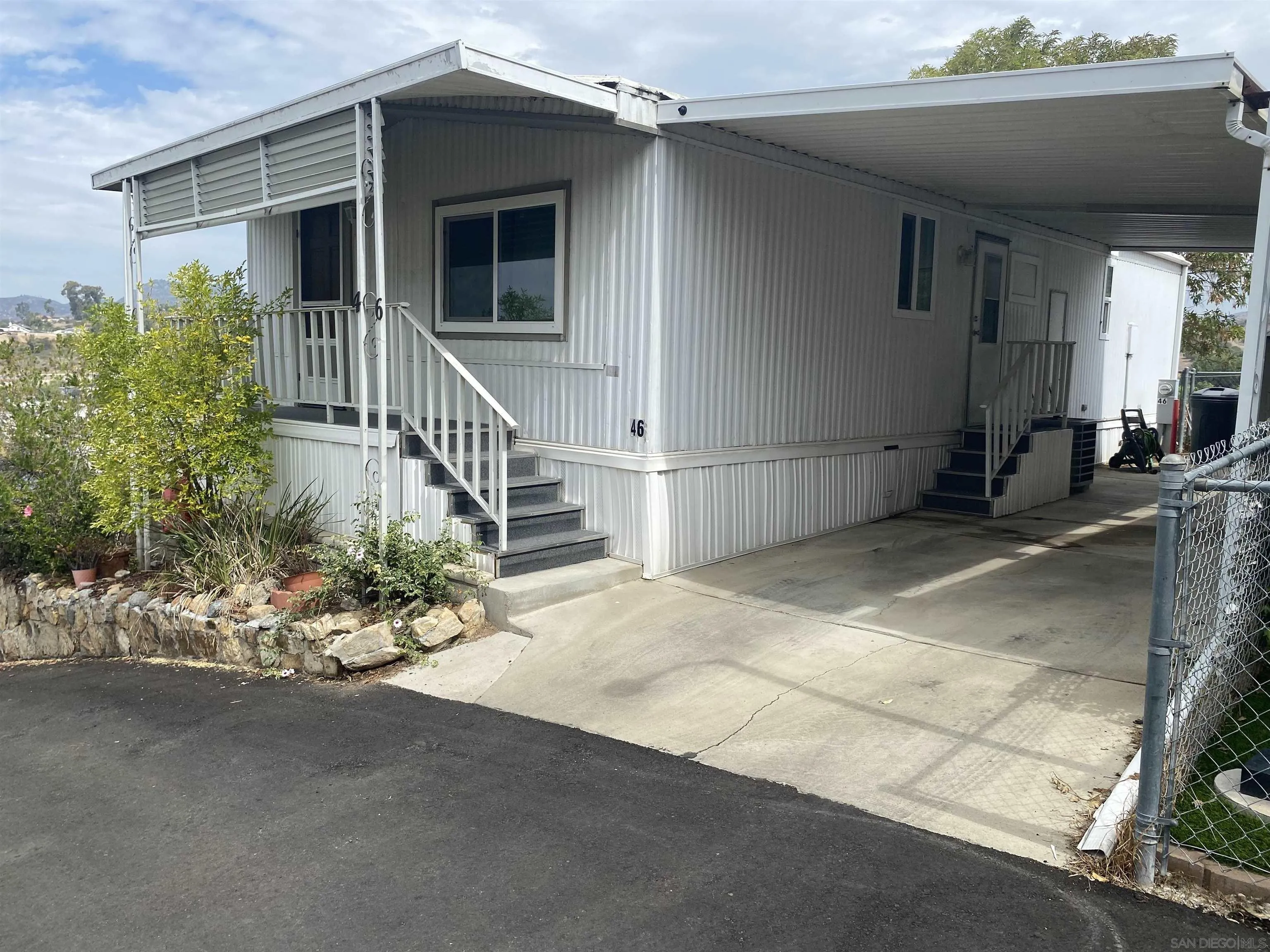 https://cdn.realtyfeed.com/cdn/127/250039610/6b64ac848f328c2a813dfad096c039d2.webp
