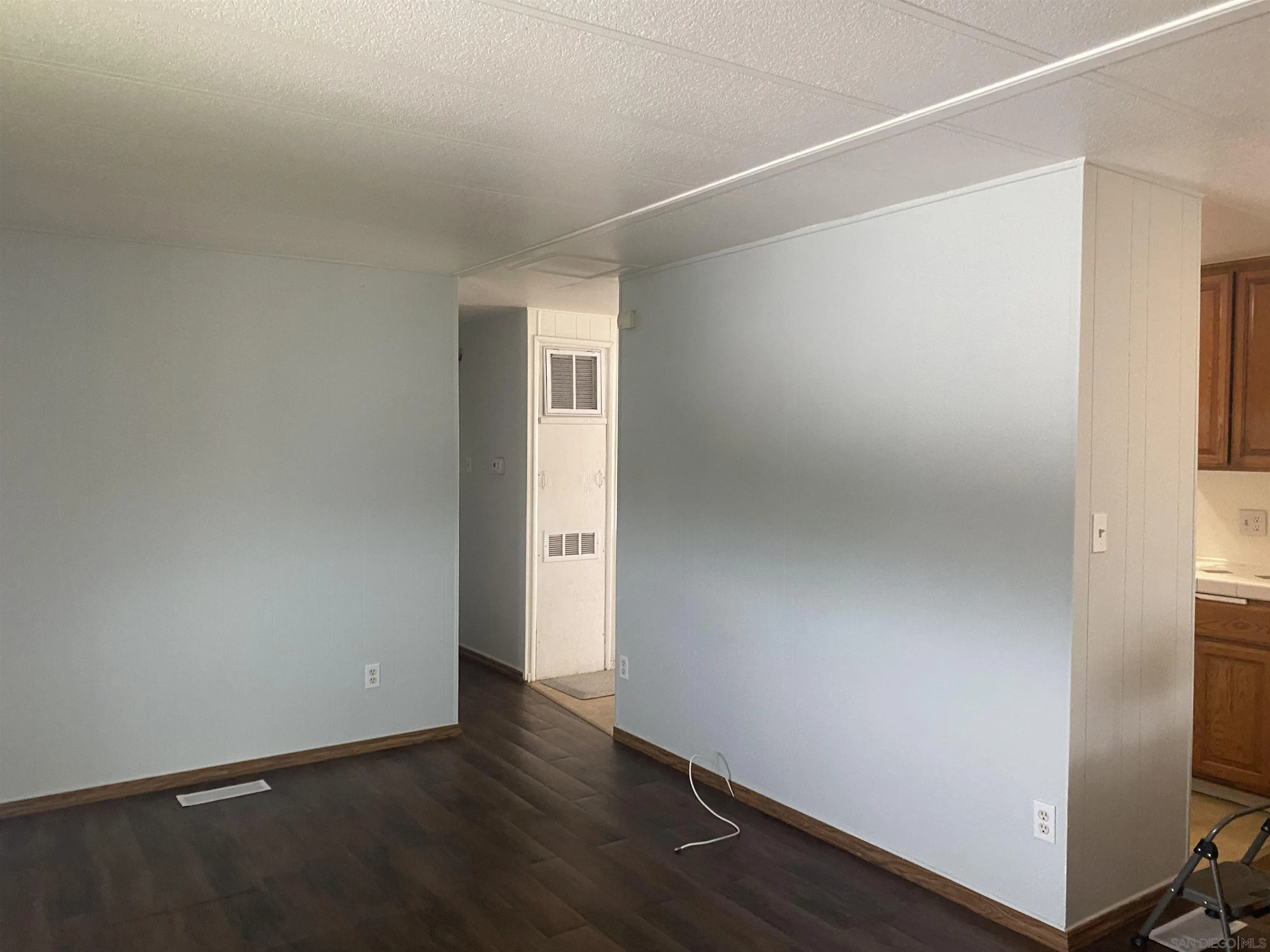https://cdn.realtyfeed.com/cdn/127/250039610/747ae3e9878dd0fd970f179070a23b20.webp